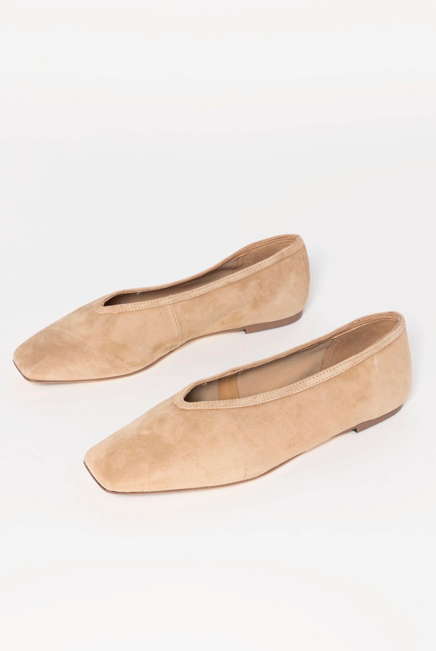 swatch_Wheat Suede bianca leather flat flat shoes