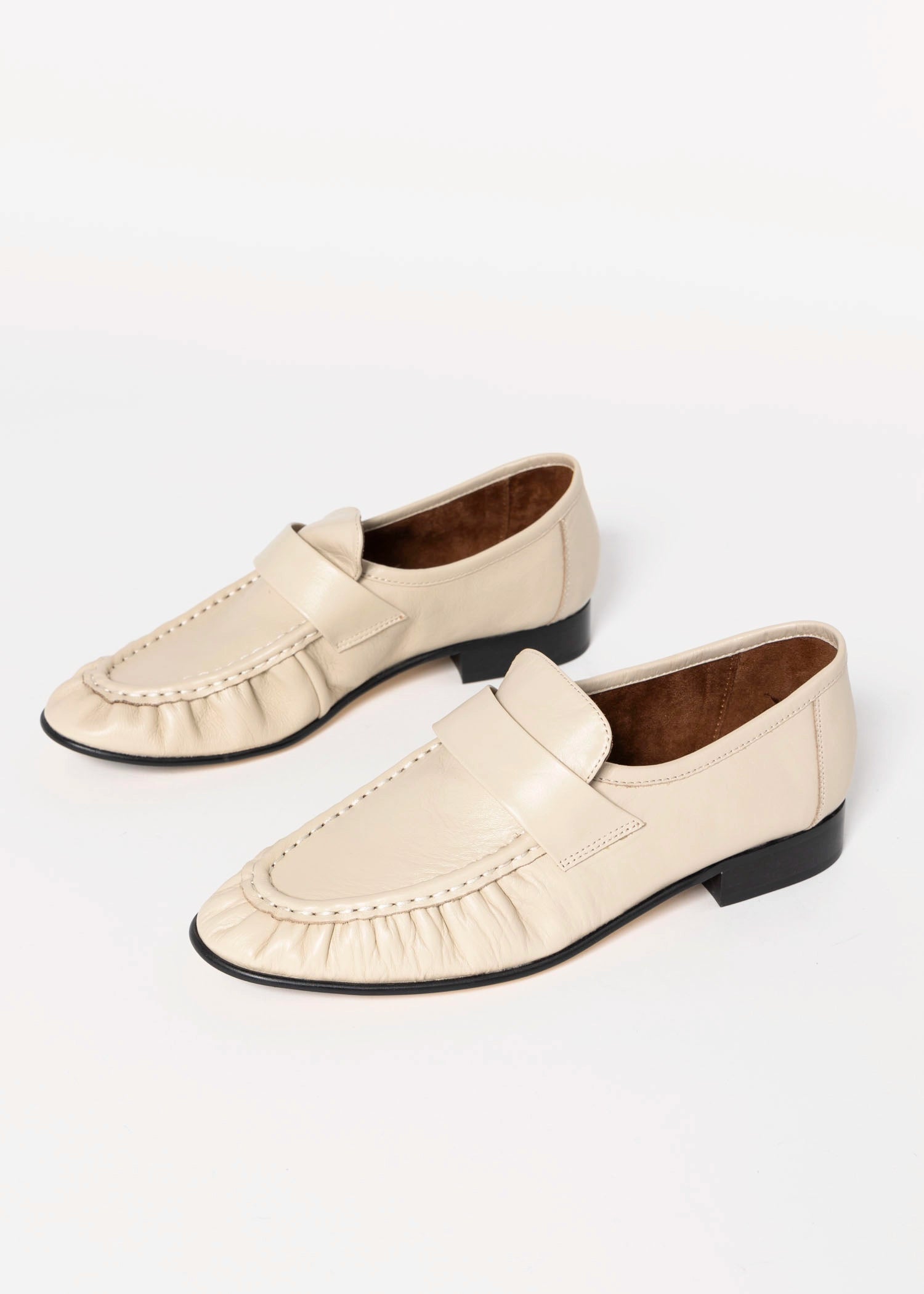 swatch_Vanilla Tony bianco gatsby loafer flat shoes