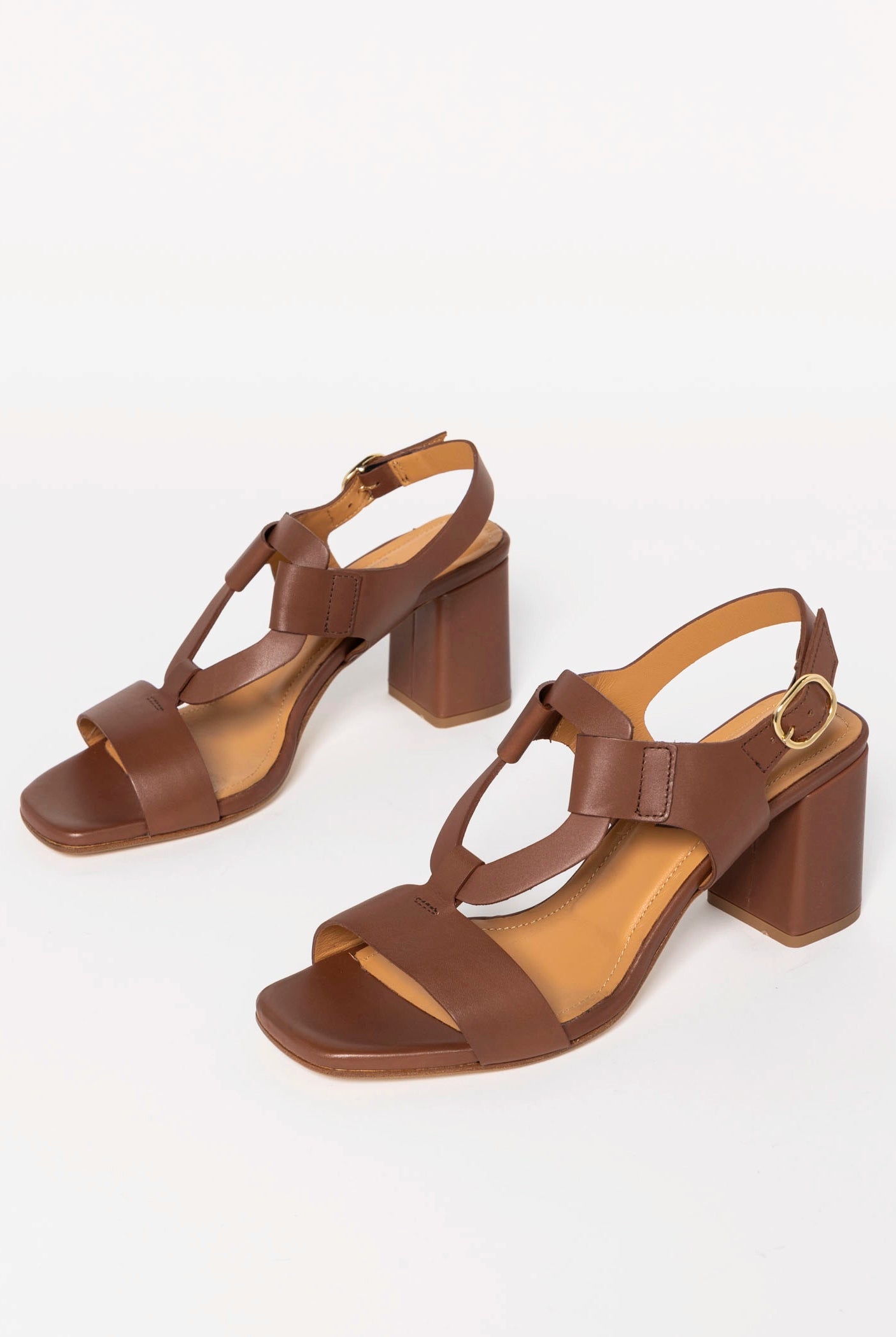 swatch_Brown Leather heeled leather sandal