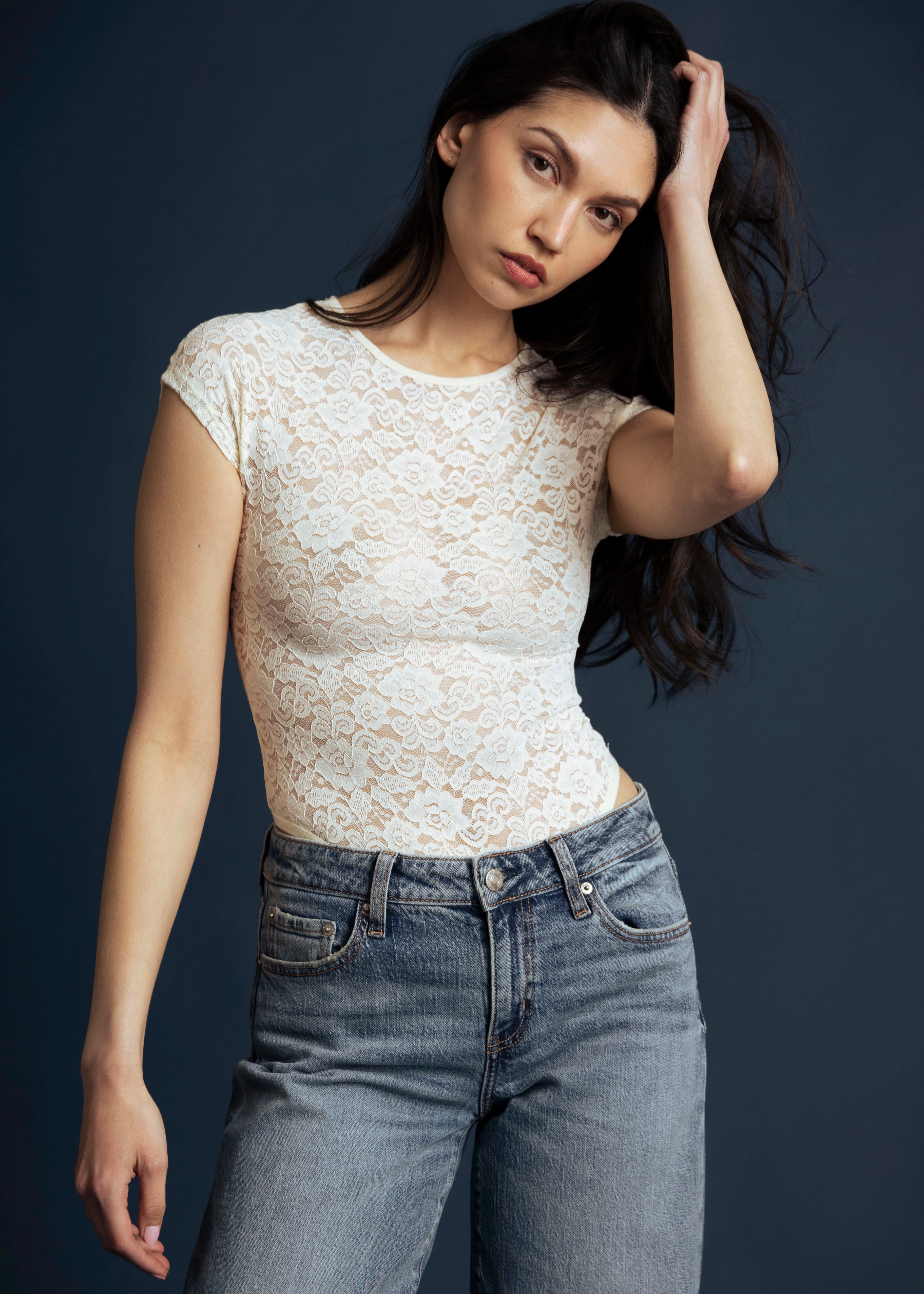 swatch_Cream lace bodysuit