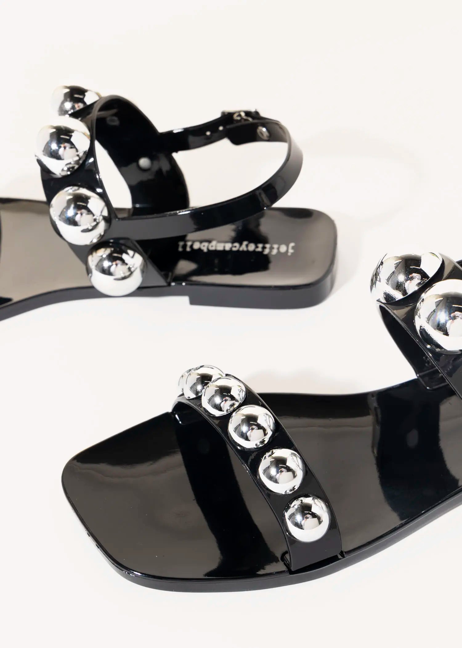 swatch_black gum drop jelly sandal flat sandals