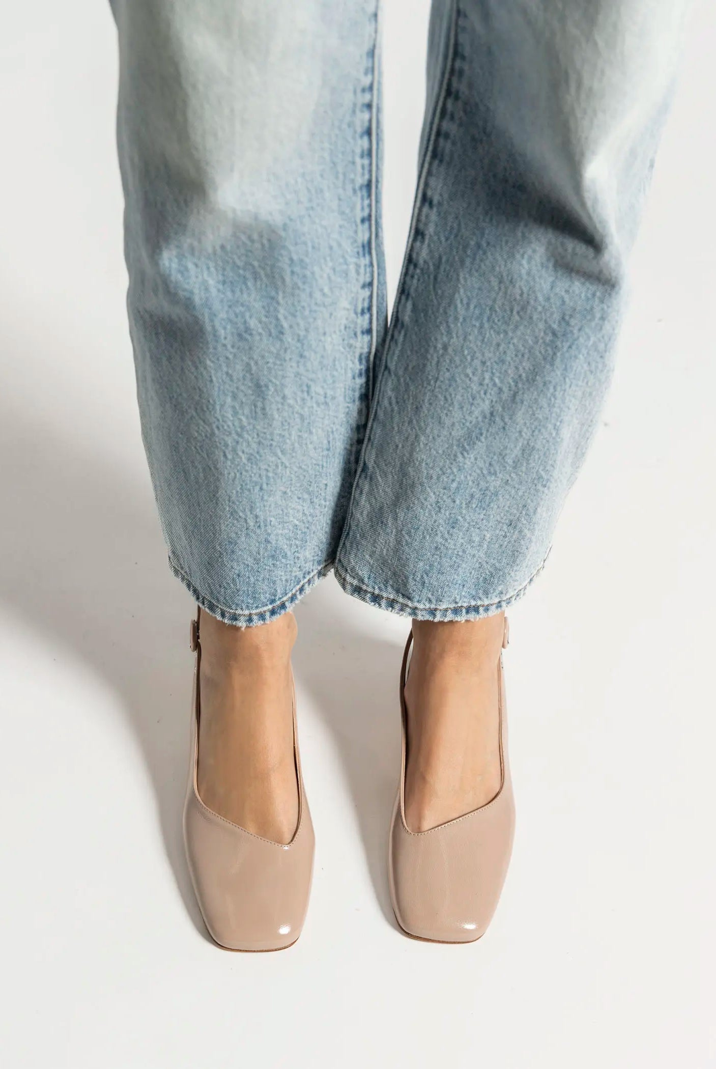 swatch_beige patent cala slingback pump heels