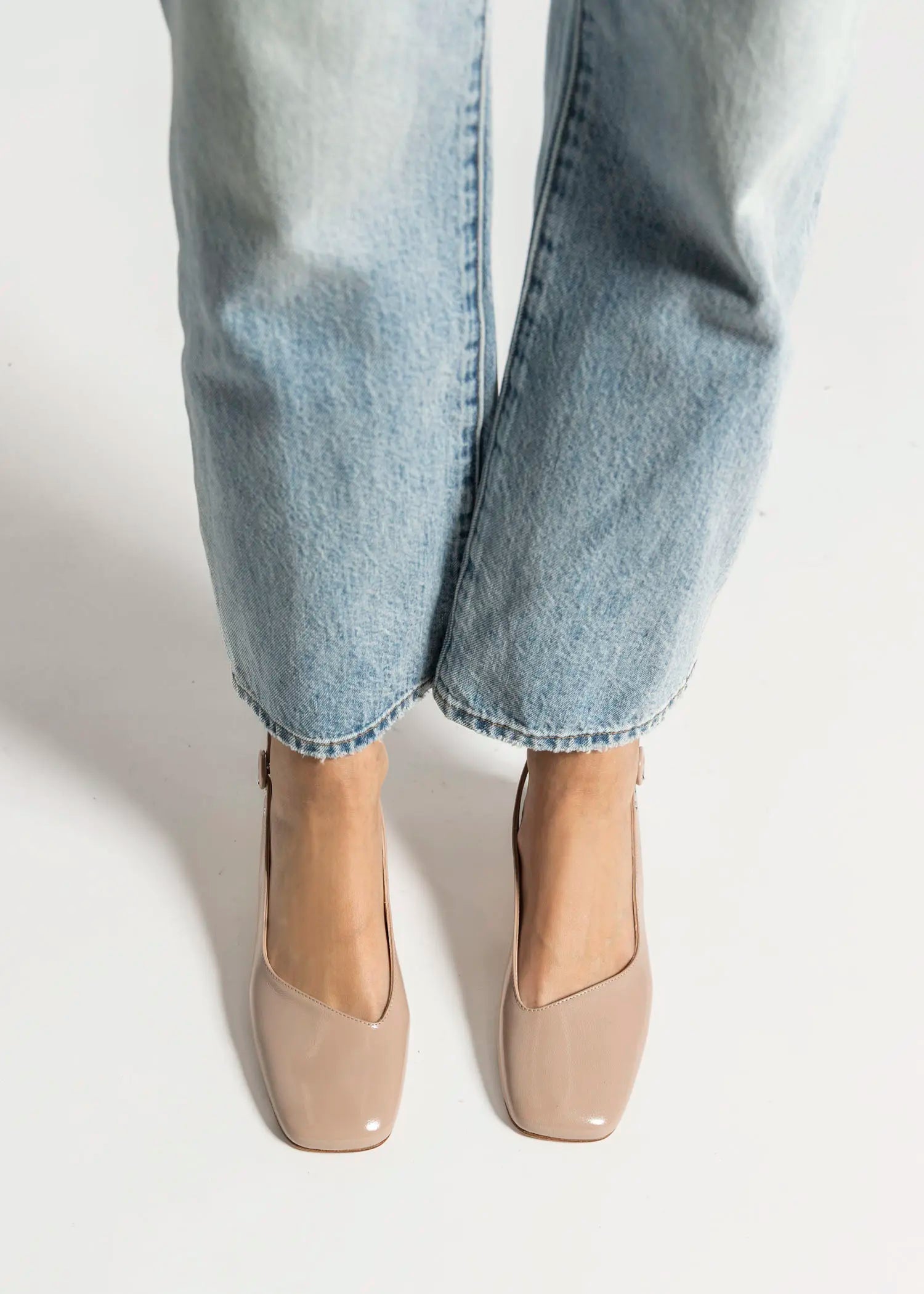 swatch_beige patent cala slingback pump heels