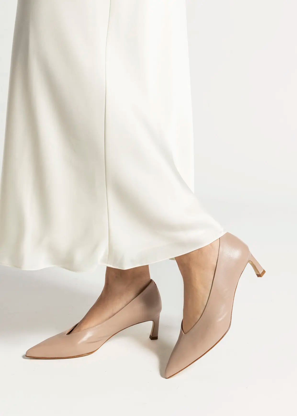 swatch_natural leather vale leather pump heels