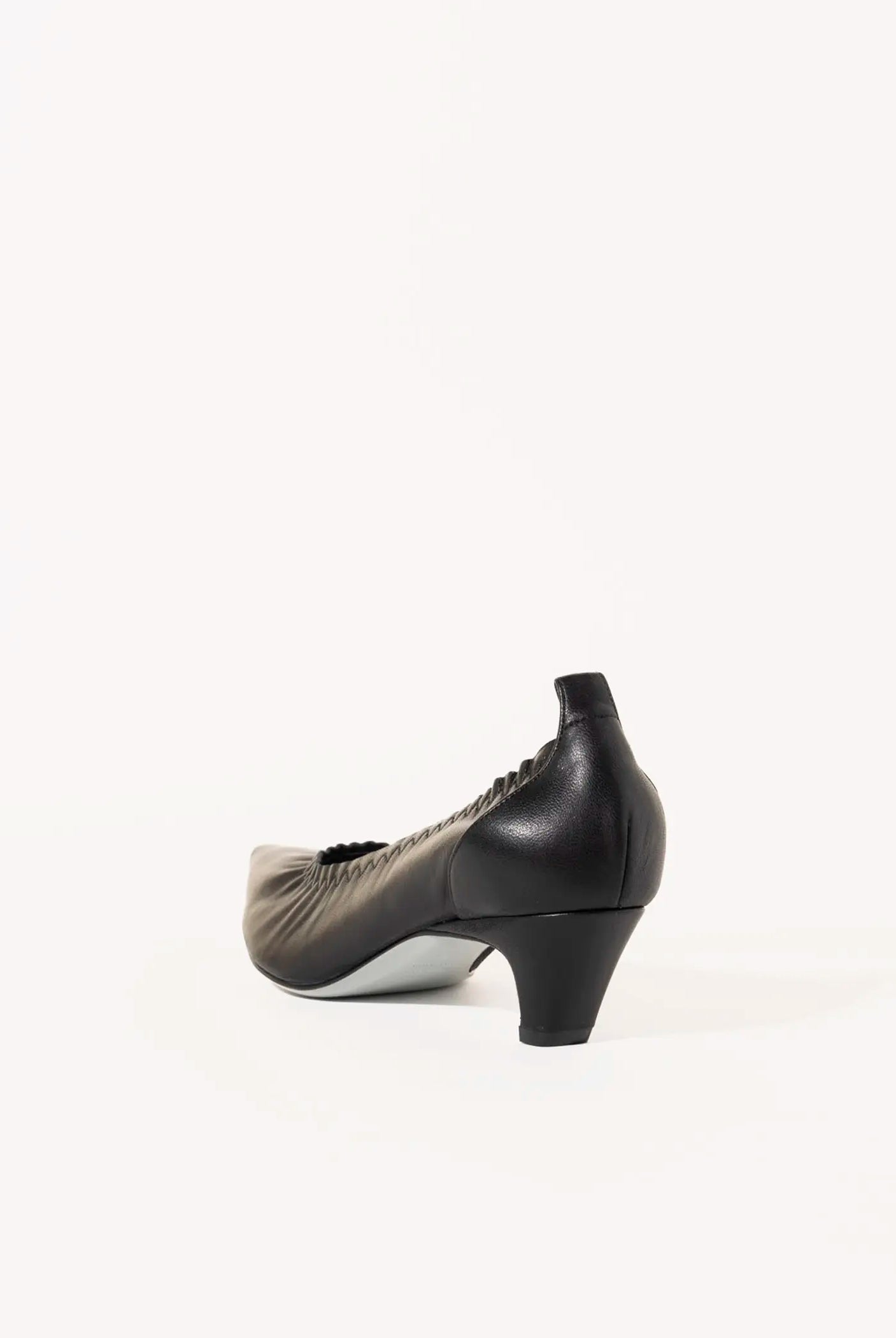 swatch_black leather iris pump heels
