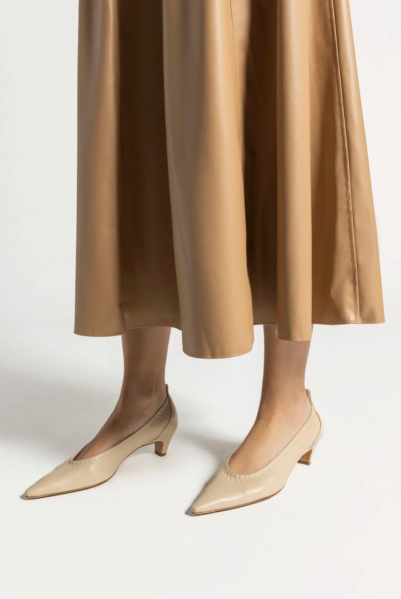 swatch_butter leather iris pump heels