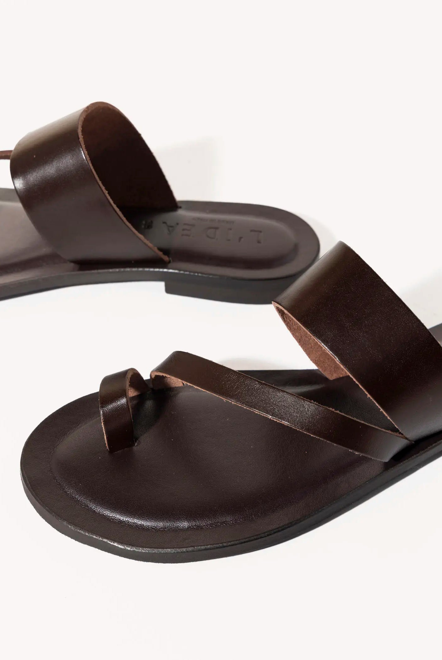 swatch_dark brown leather leather toe ring sandal flat sandals