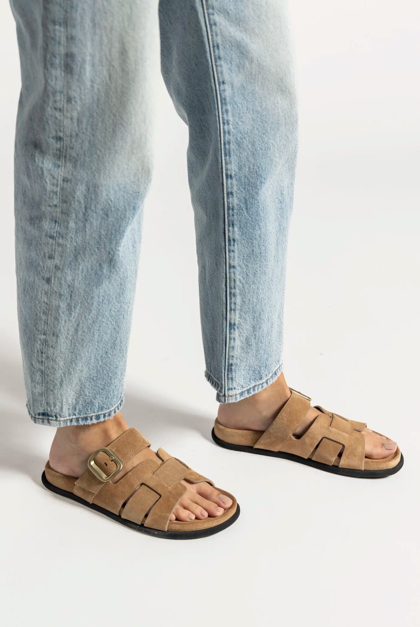 swatch_tobacco suede suede slide sandal flat sandals