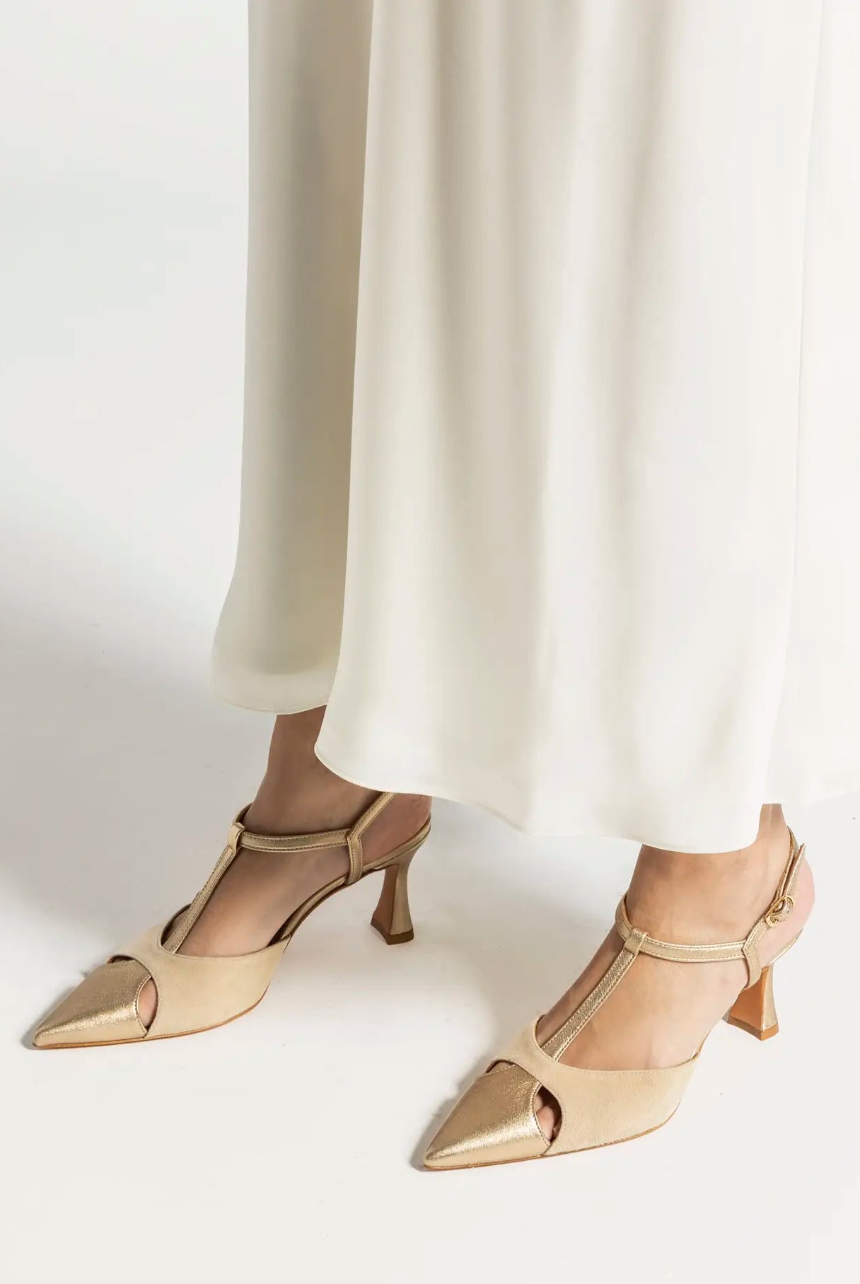 swatch_Sand/Platino pia leather pump