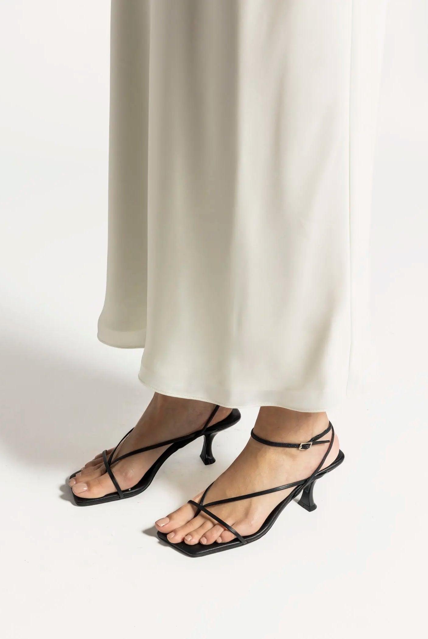 swatch_black leather fluxx heeled sandal heeled sandals