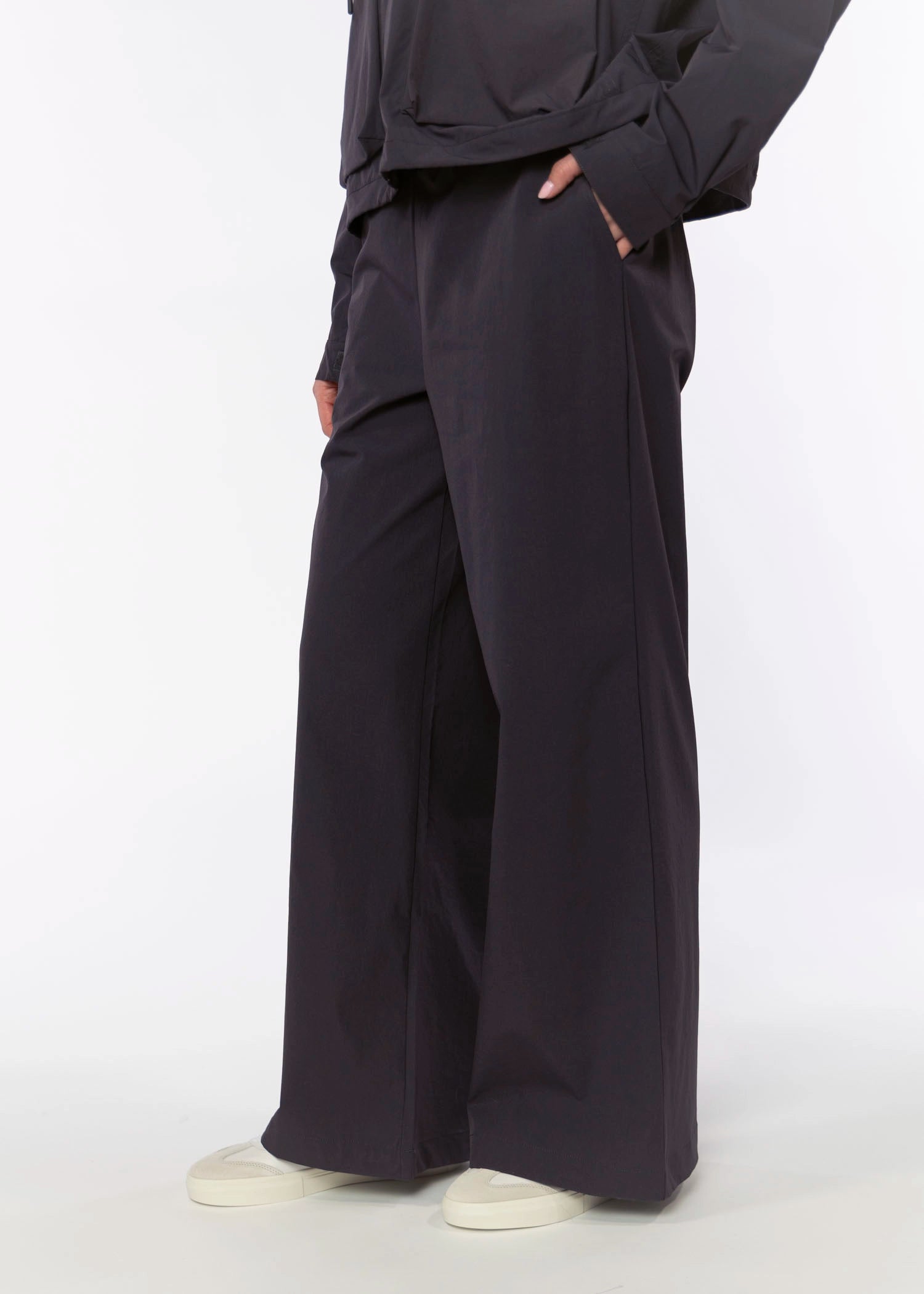 swatch_Charcoal Blue thread and supply walker pants
