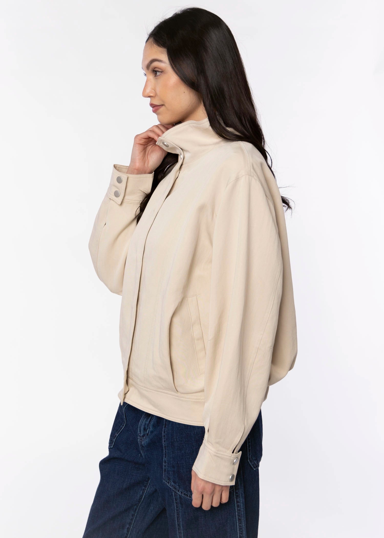 swatch_Beige funnel neck bomber jacket