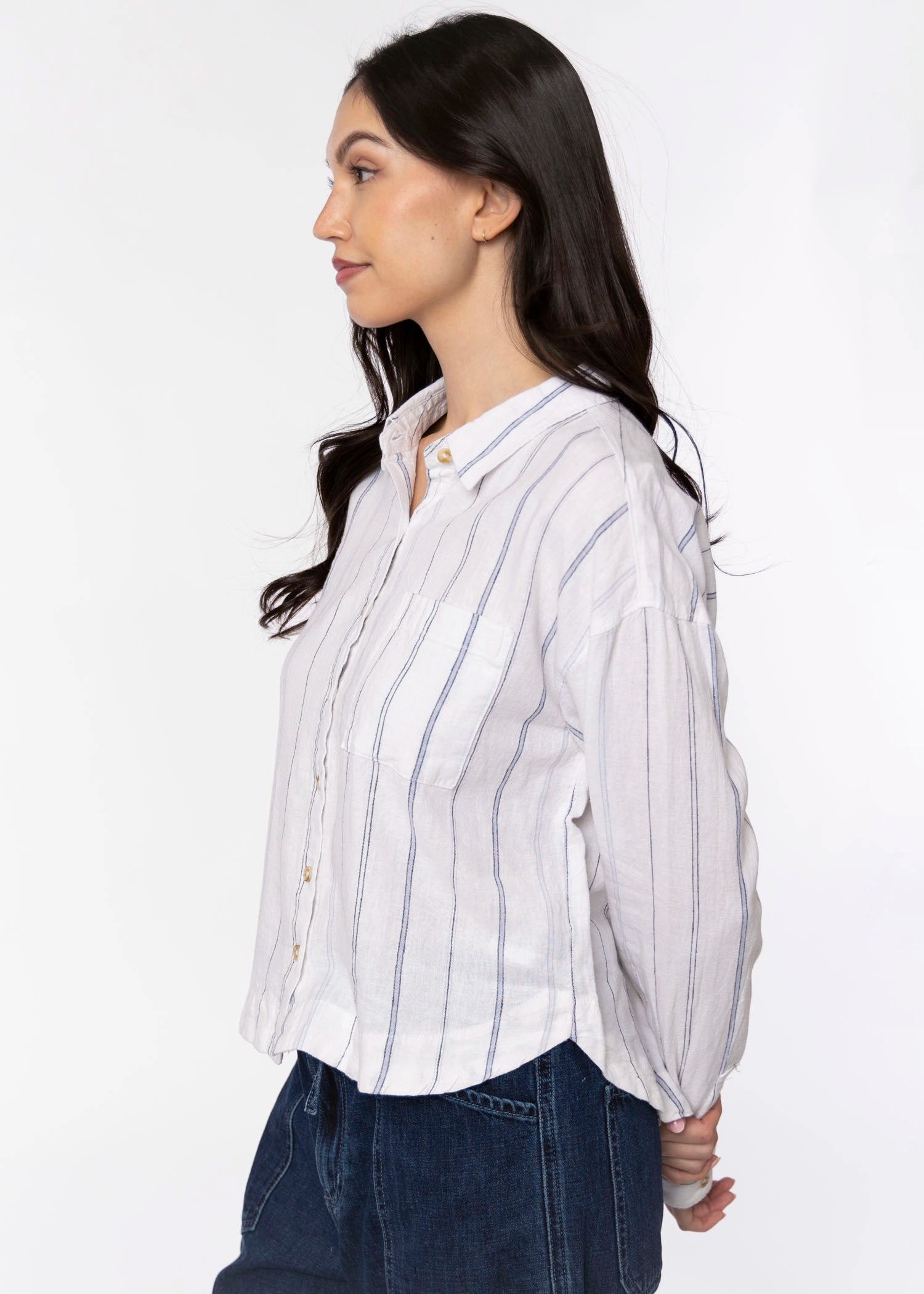 swatch_White/Blue thread and supply madelyn shirt