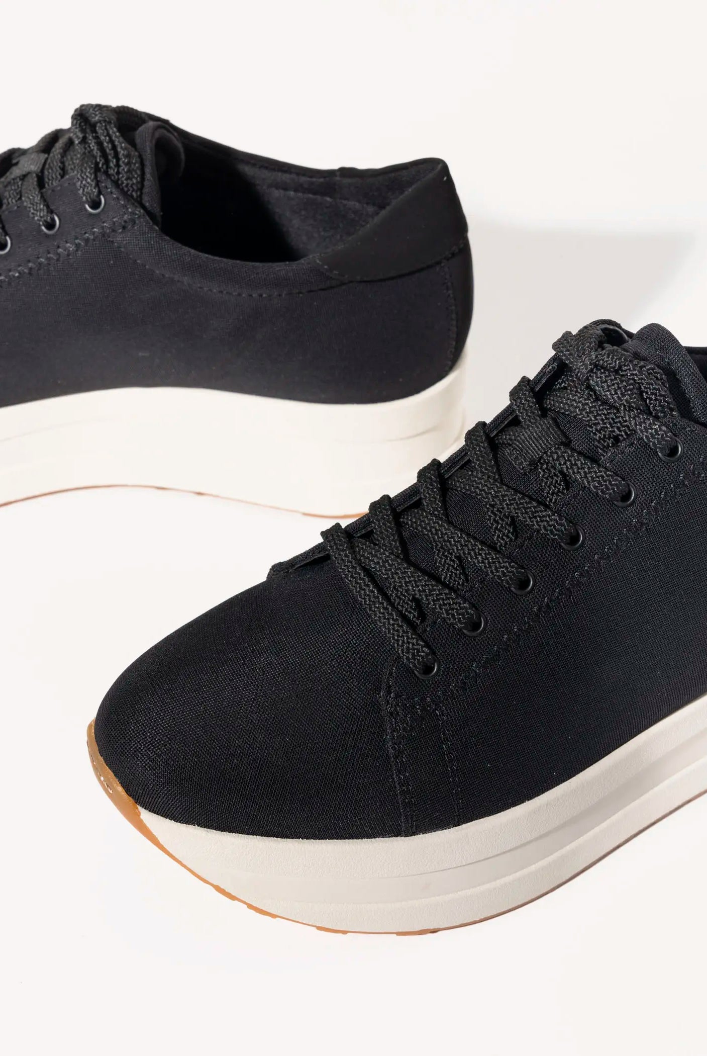 swatch_black casey platform sneaker shoes