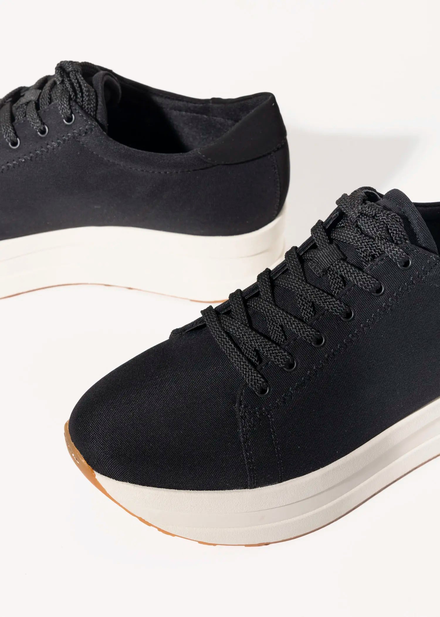 swatch_black casey platform sneaker shoes