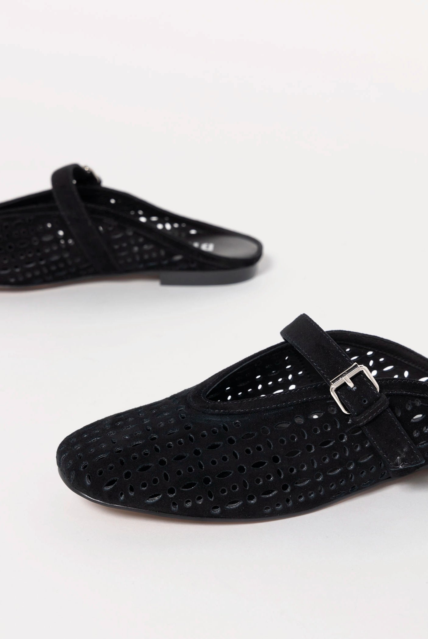 swatch_Black Suede bibi lou maia flat