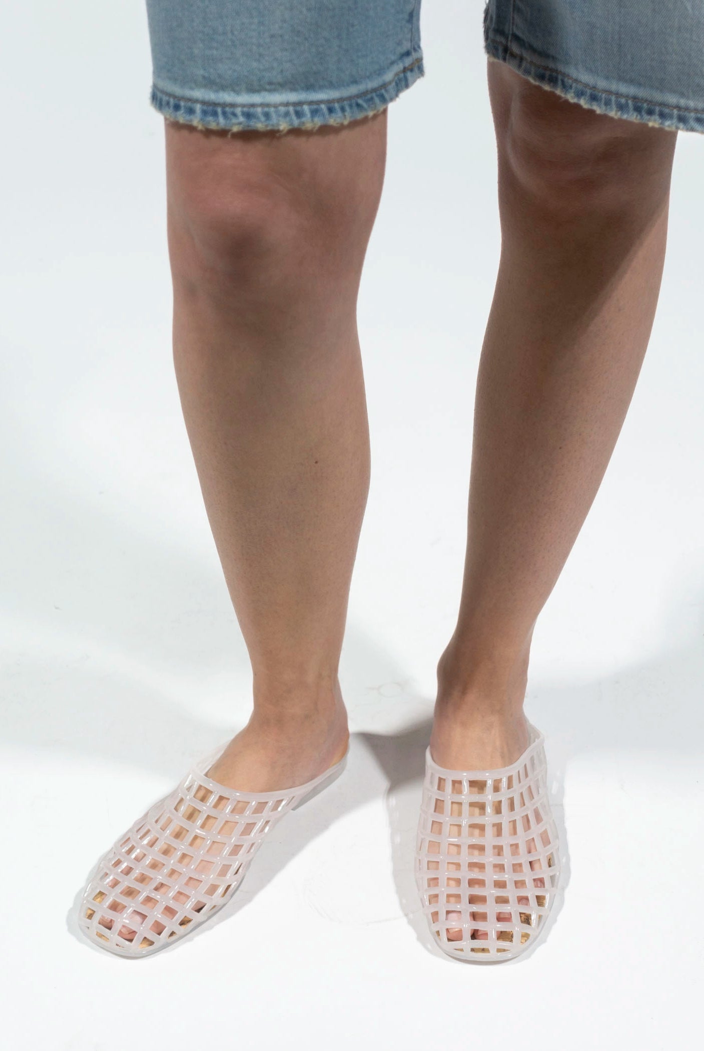 swatch_Clear bibi lou jelly slide