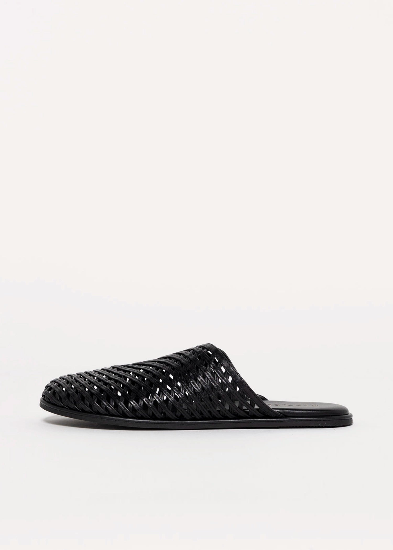 swatch_Black marc fisher lynzi leather mule