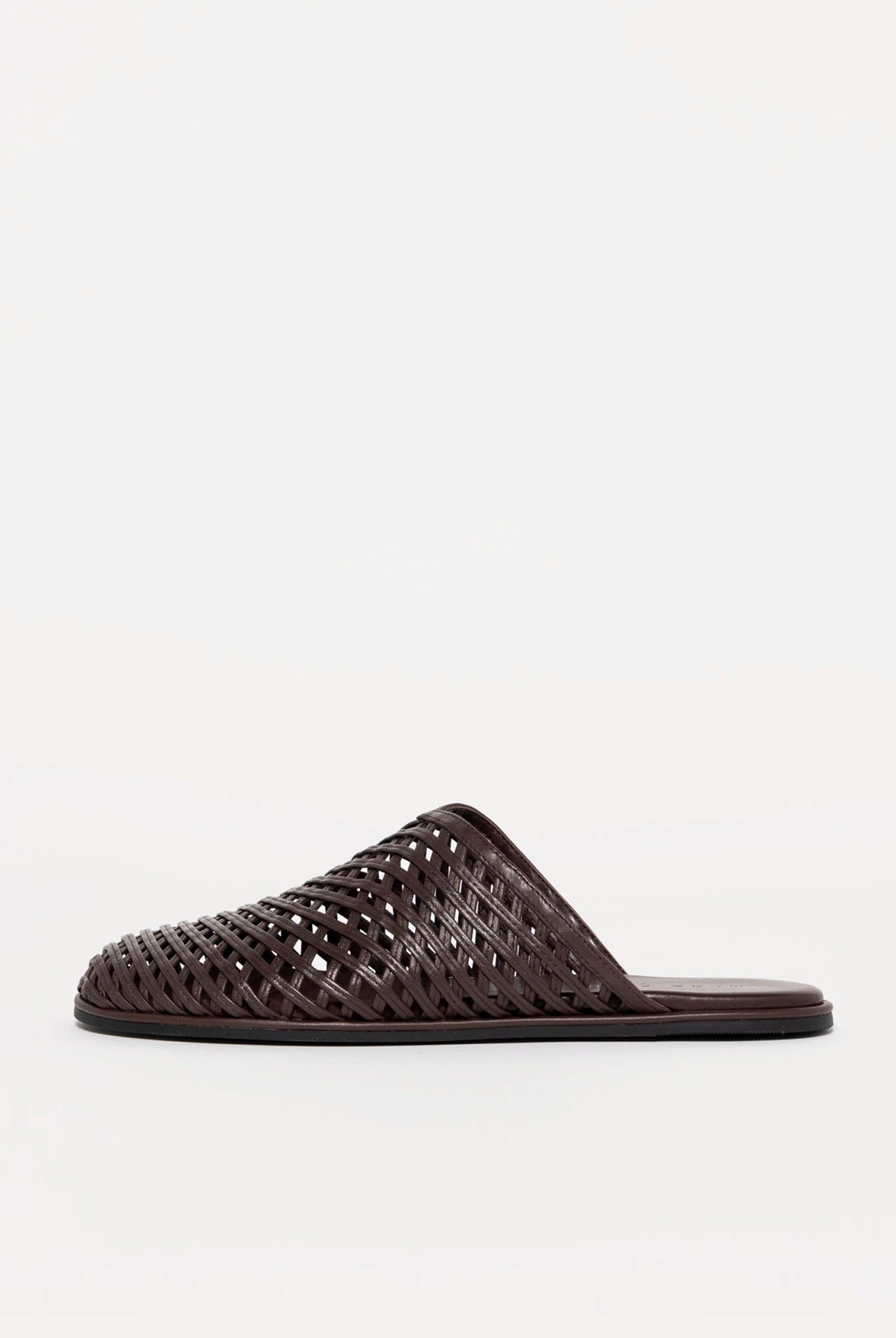 swatch_Brown marc fisher lynzi leather mule