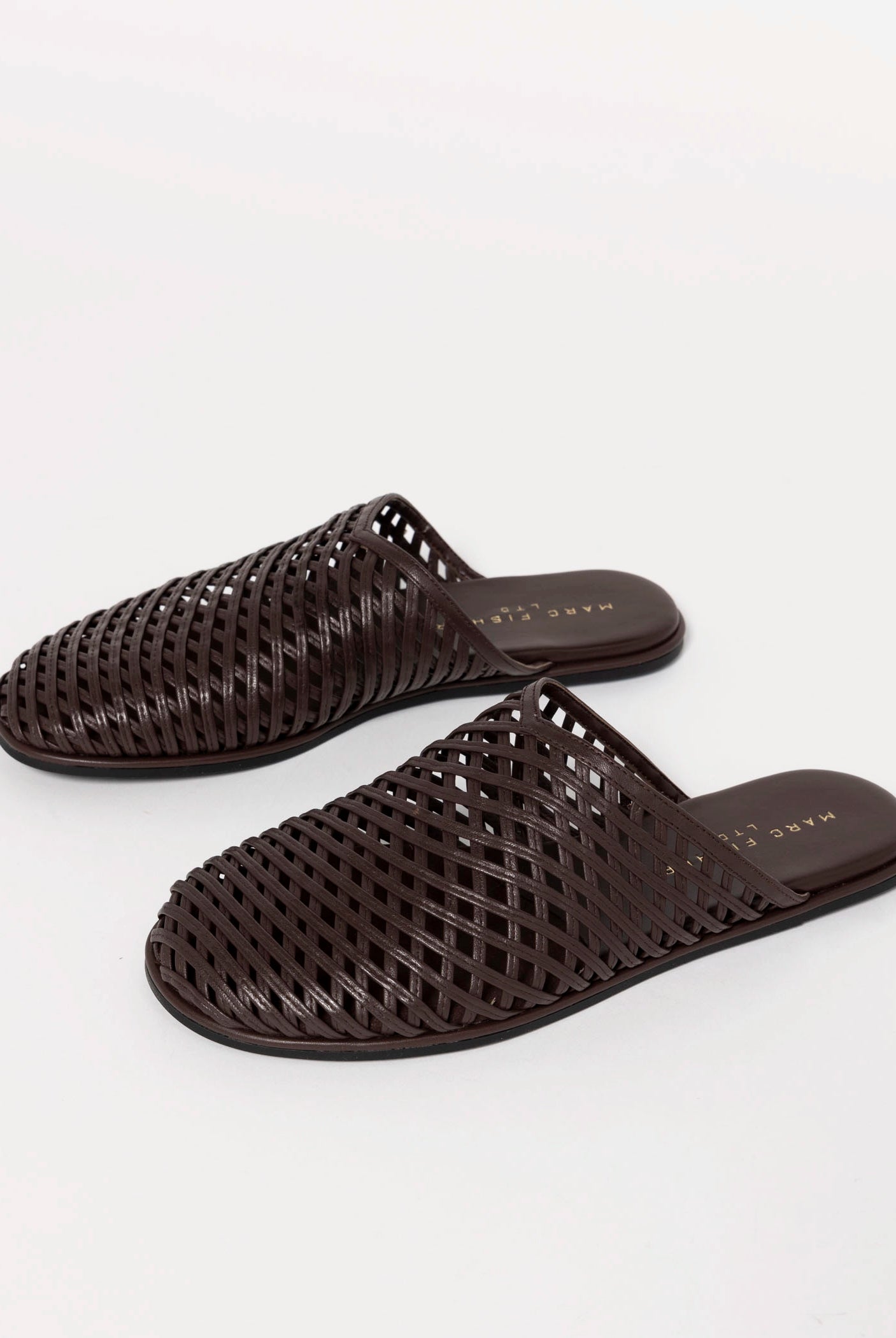 swatch_Brown marc fisher lynzi leather mule