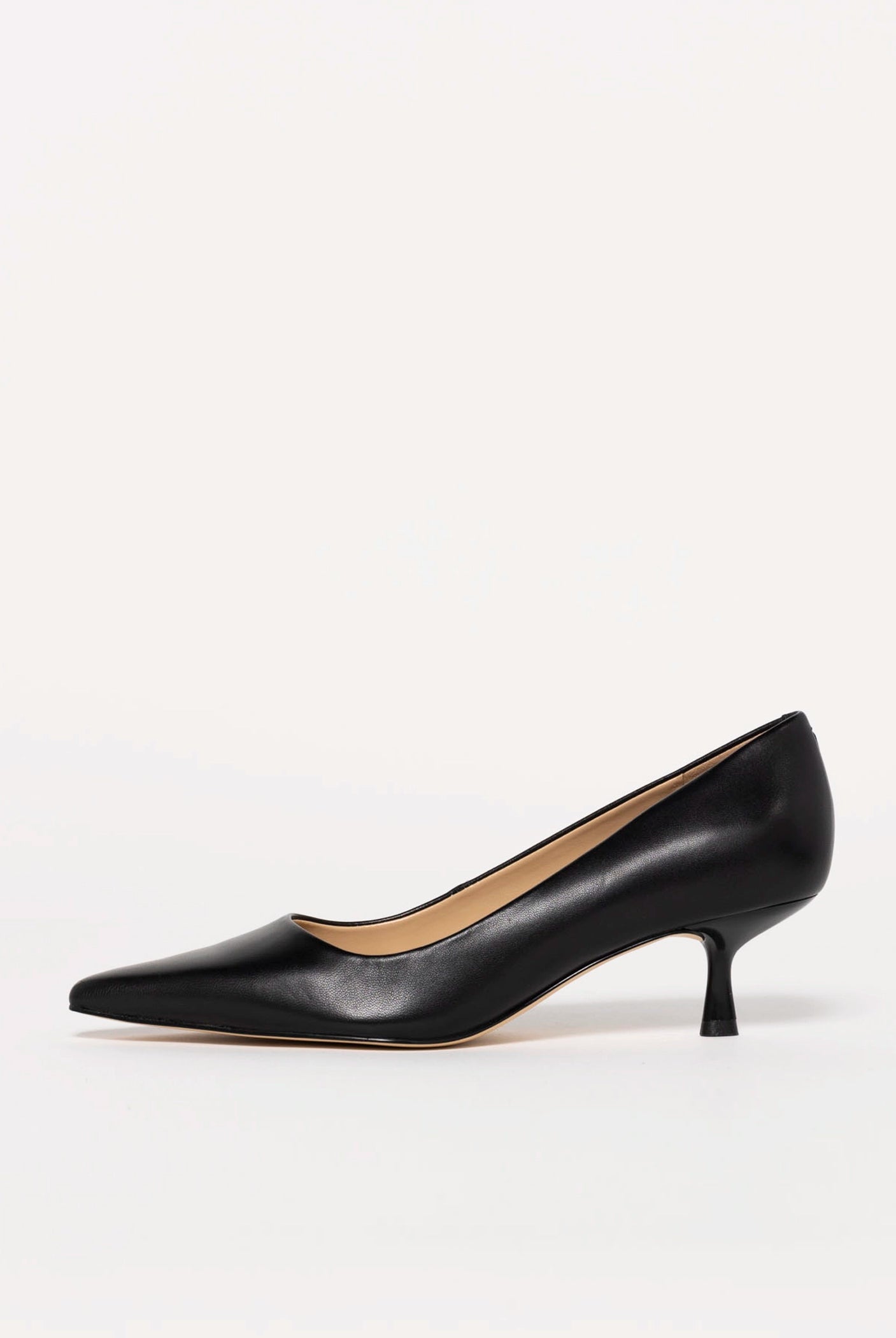 swatch_Black Leather marc fisher calynna pump