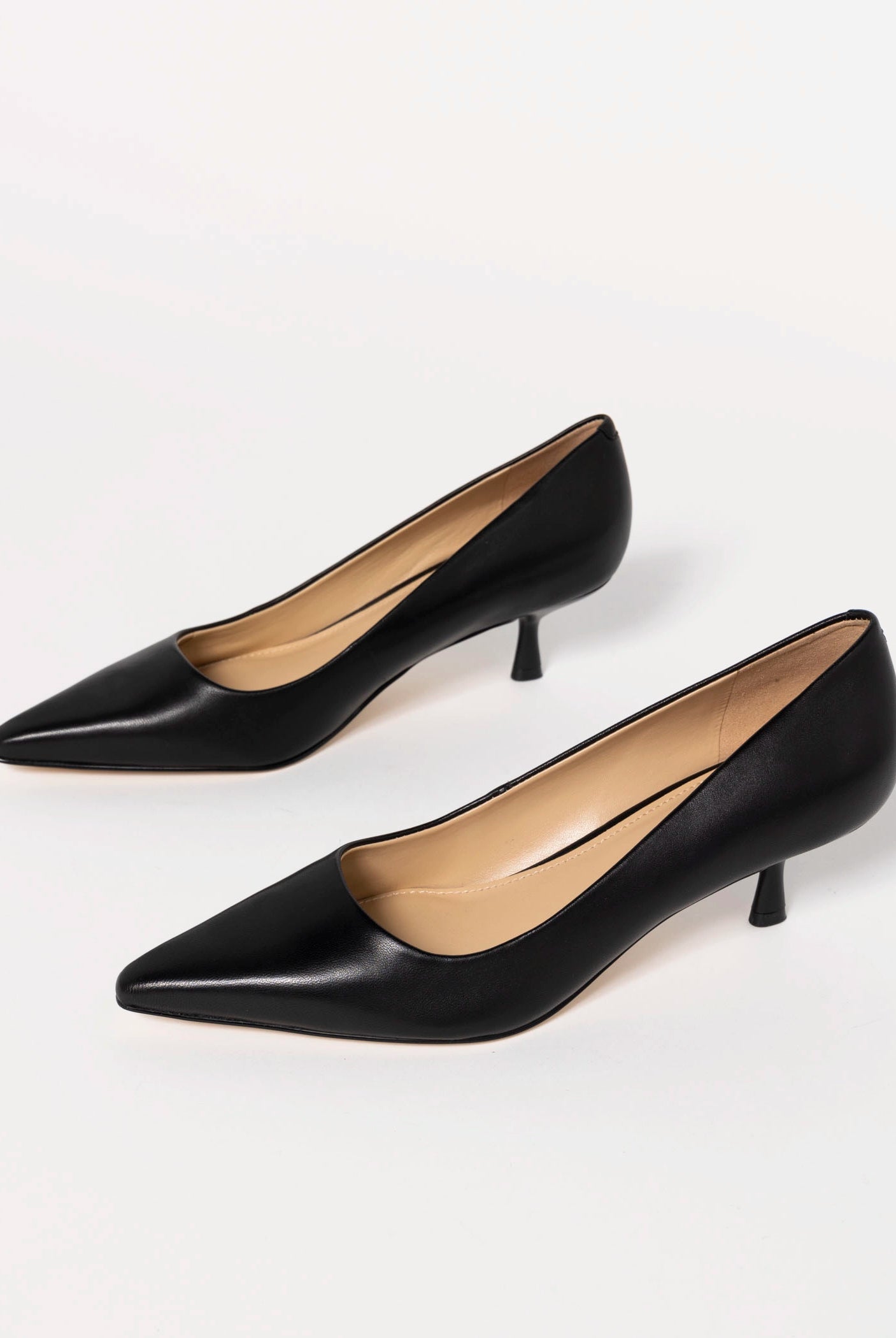 swatch_Black Leather marc fisher calynna pump