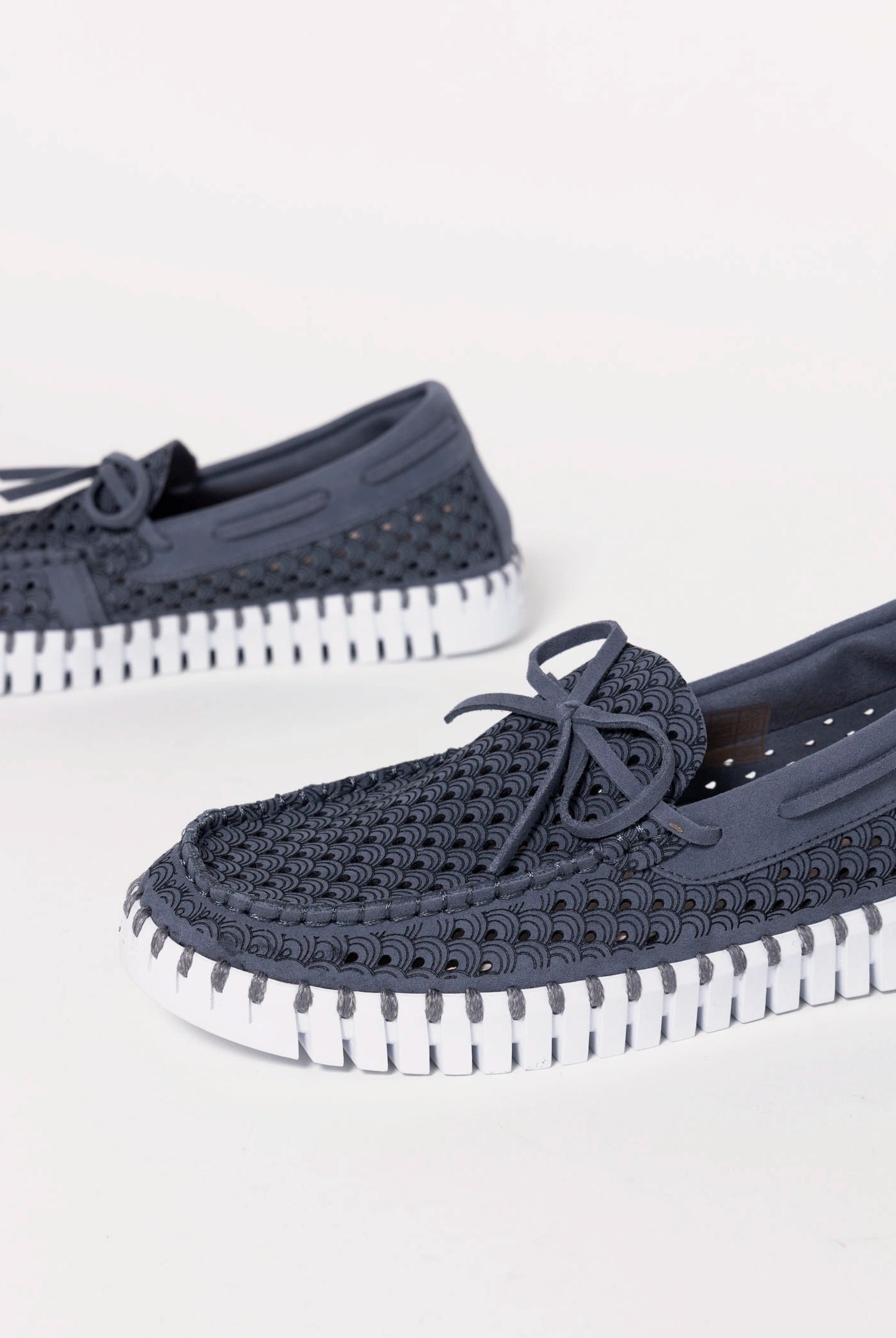 swatch_Grey Blue ilse jacobsen tulip boat shoe