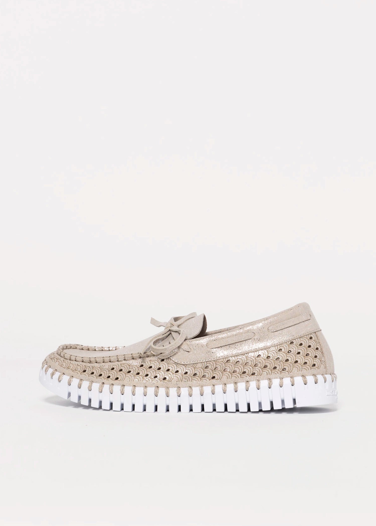 swatch_Silver ilse jacobsen tulip boat shoe