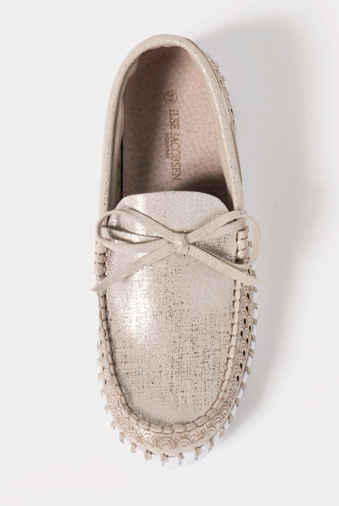 swatch_Silver ilse jacobsen tulip boat shoe