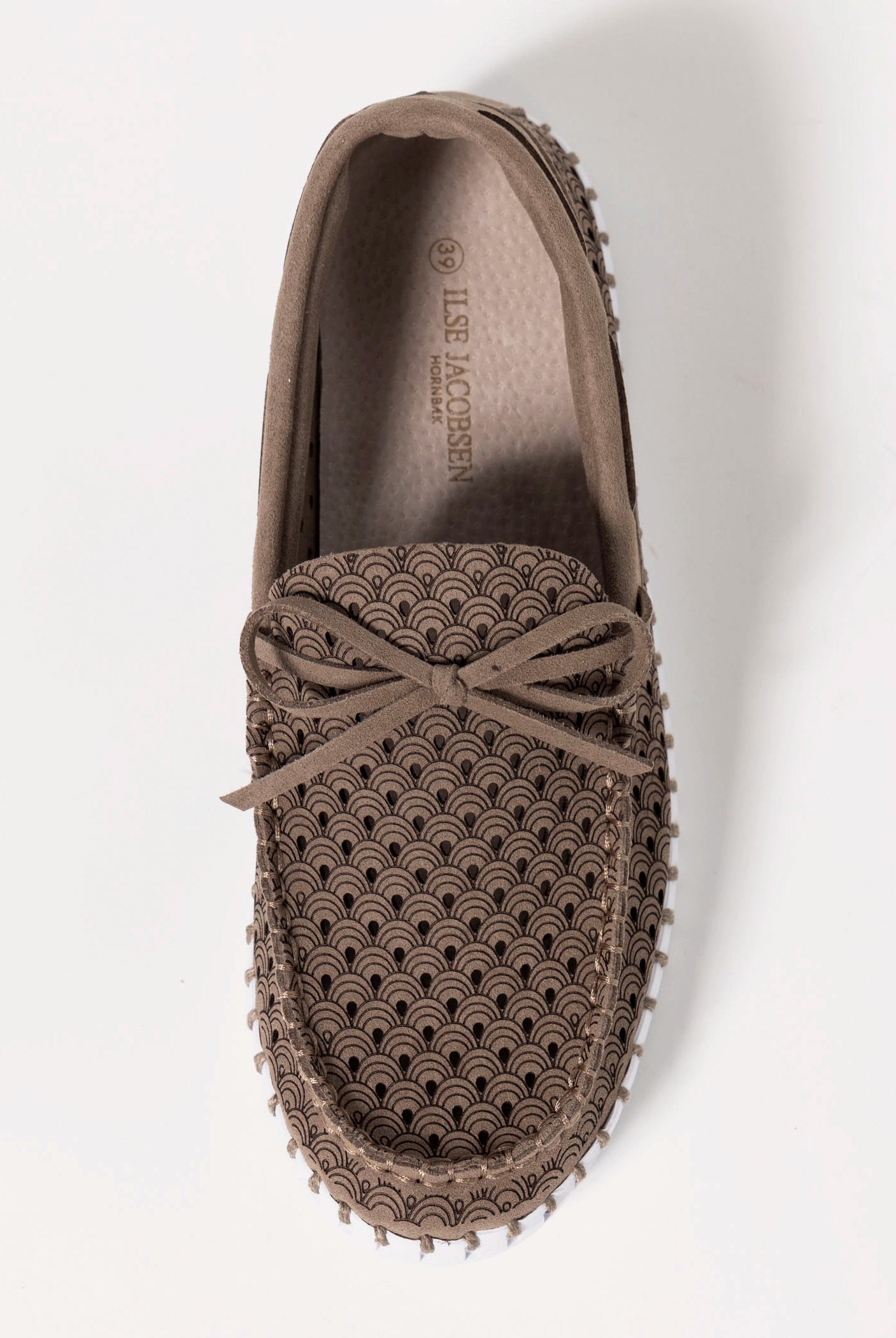 swatch_Falcon ilse jacobsen tulip boat shoe