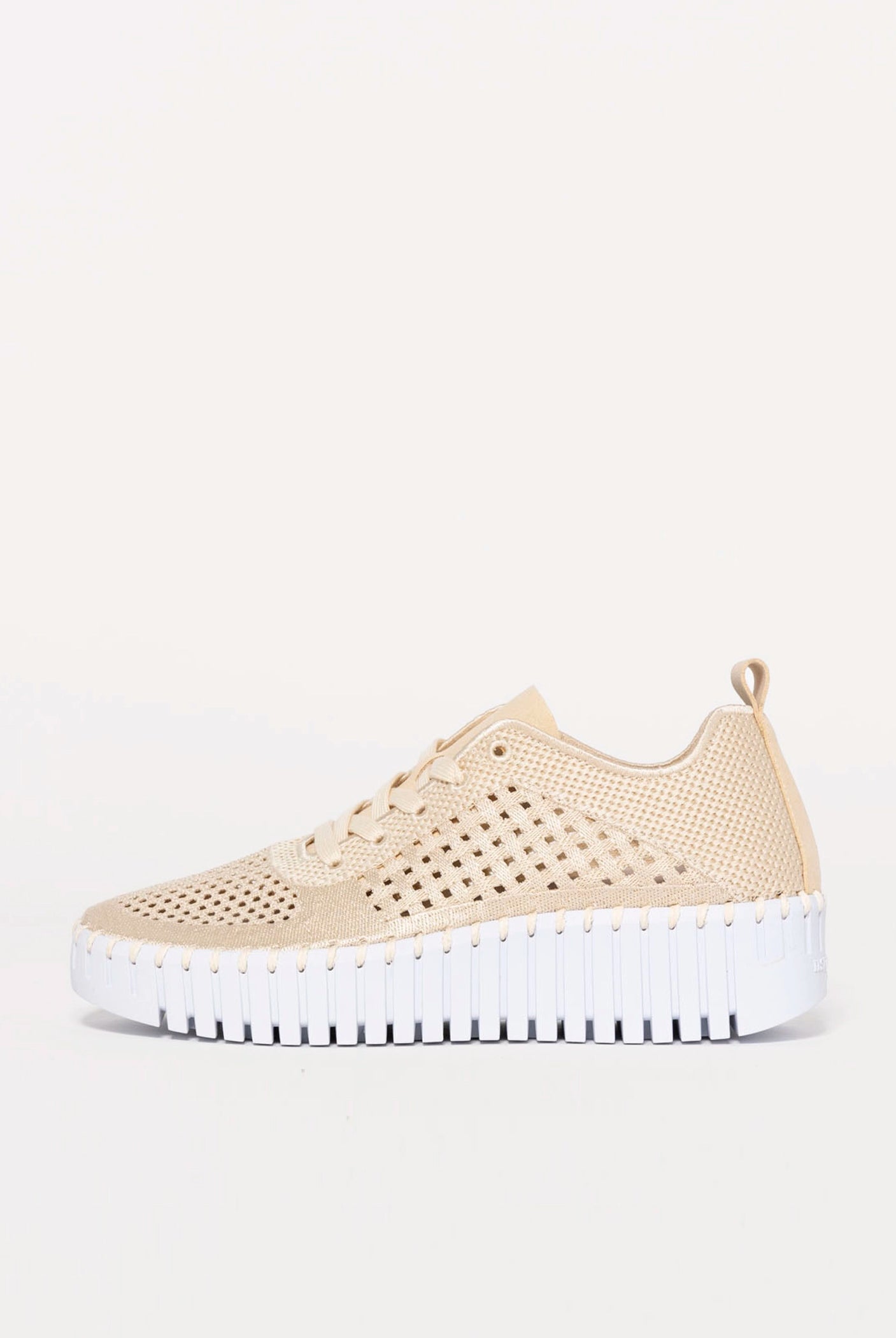 swatch_Kit ilse jacobsen tulip embroidery sneaker