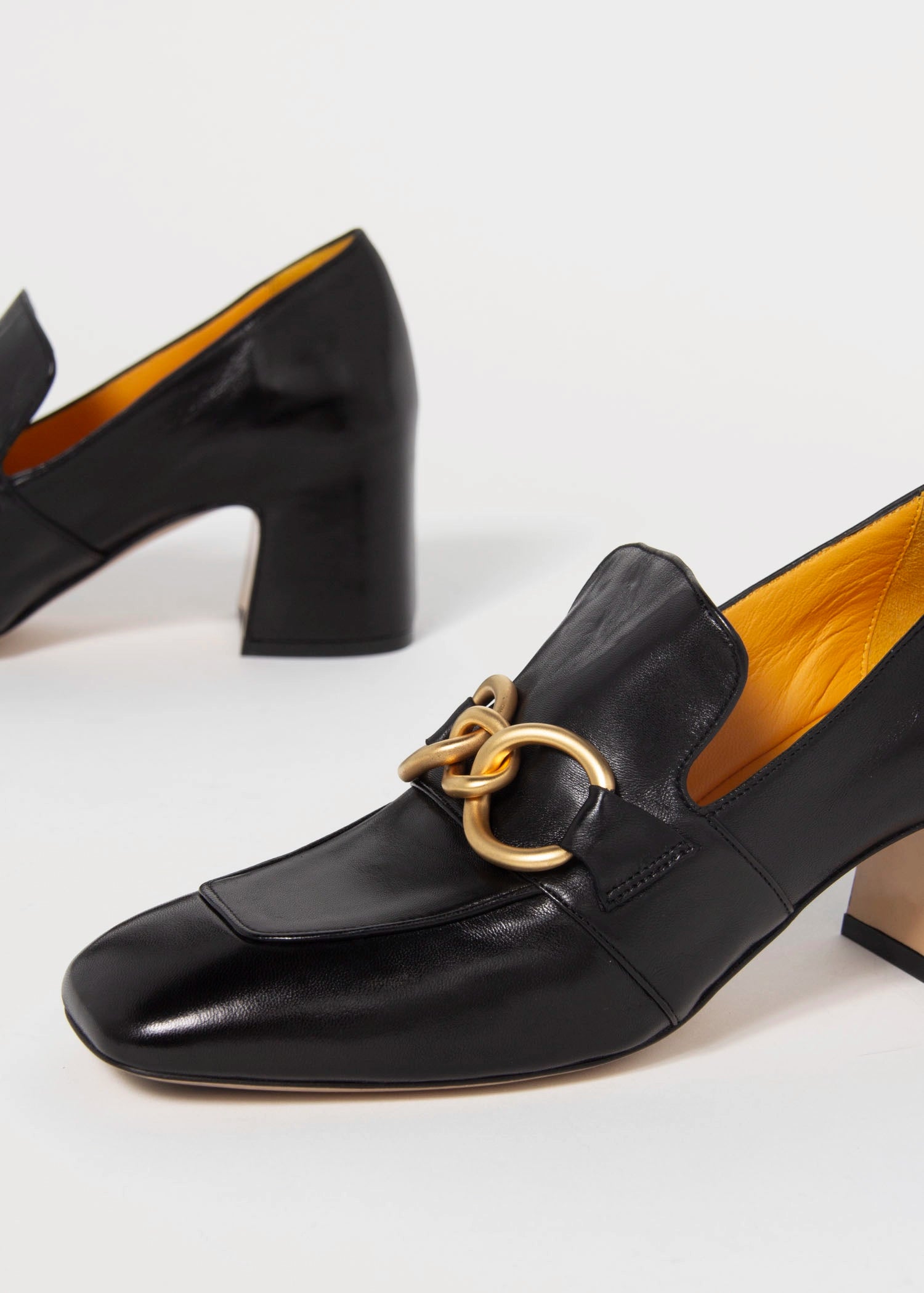swatch_Black Leather mara bini perla heeled loafer