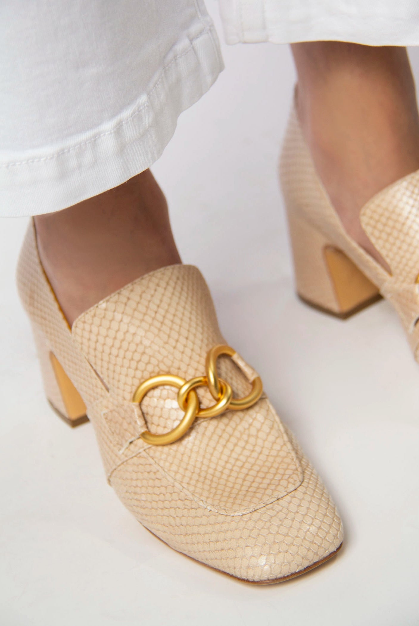 swatch_Beige Snake mara bini perla heeled loafer