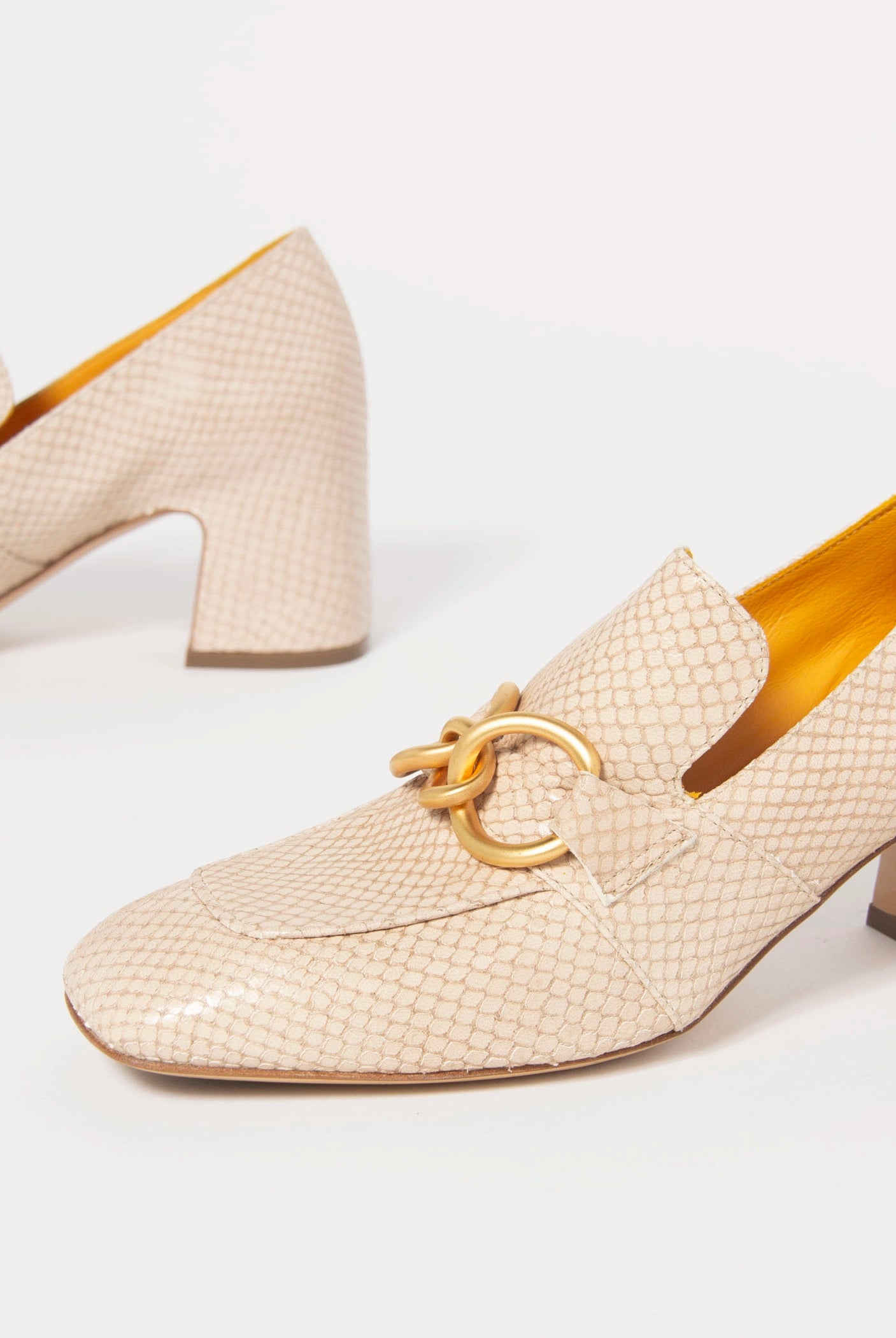 swatch_Beige Snake mara bini perla heeled loafer