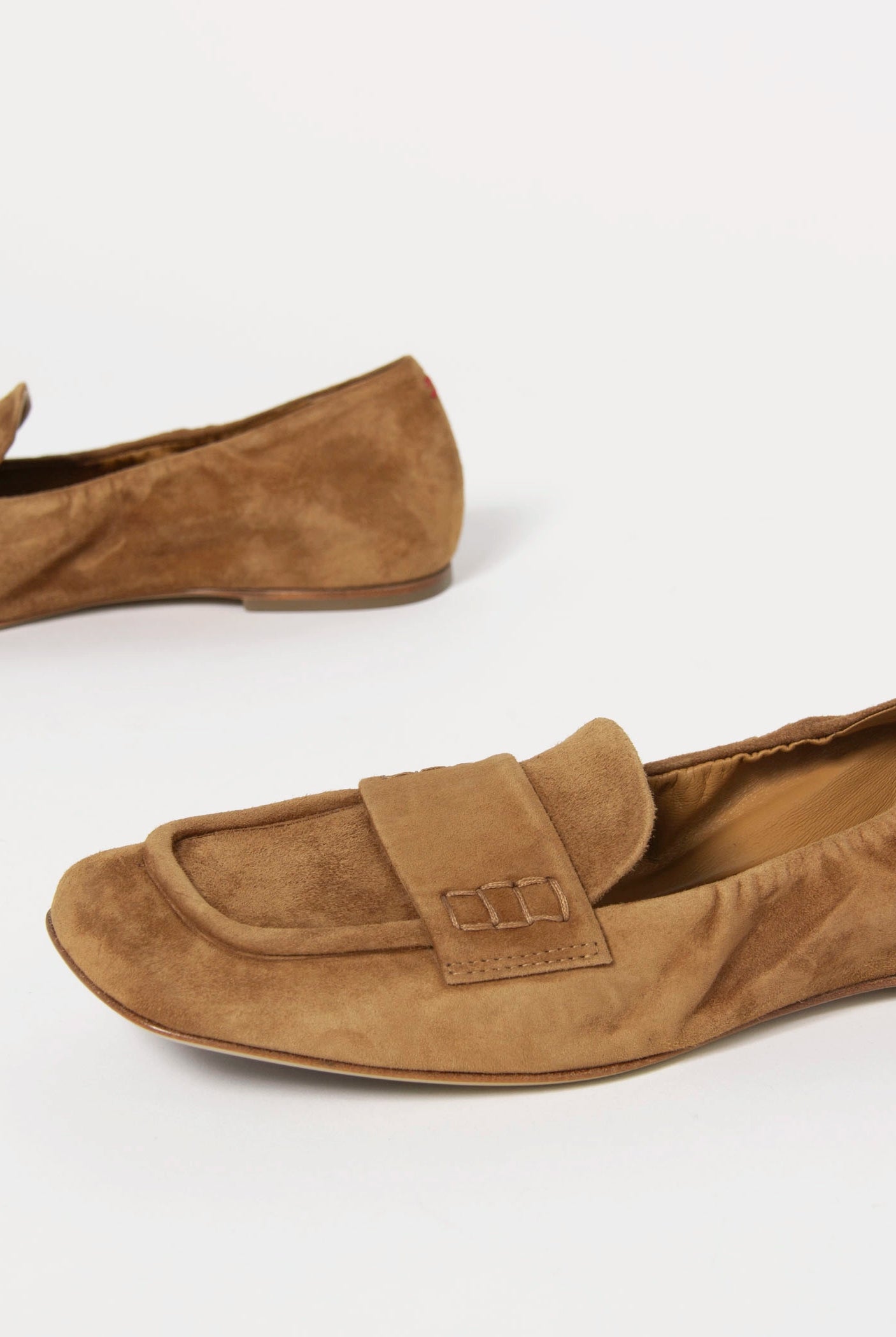 swatch_Caramel Suede halmanera monic suede loafer