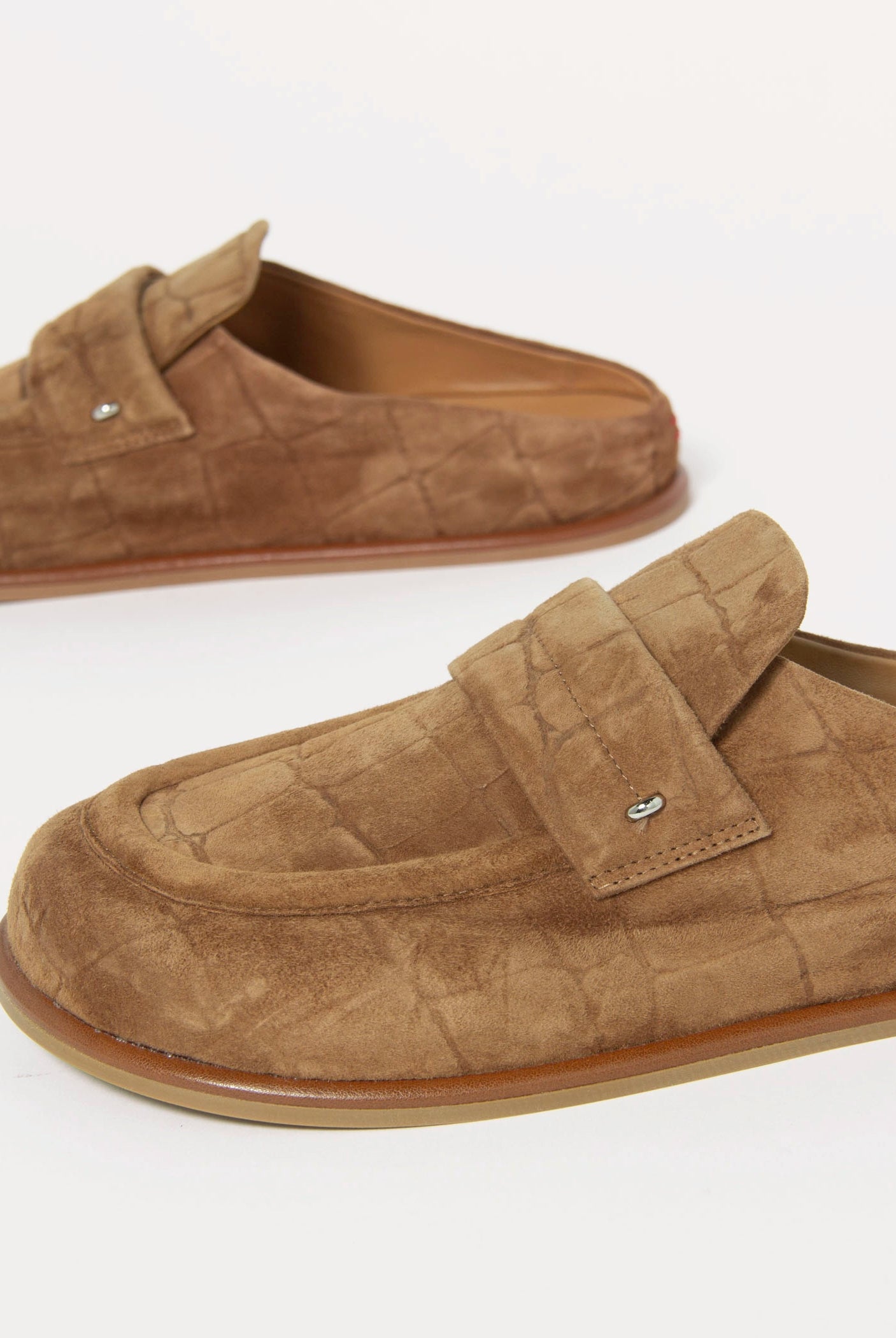 swatch_Caramel Croc halmanera ivet mule clog