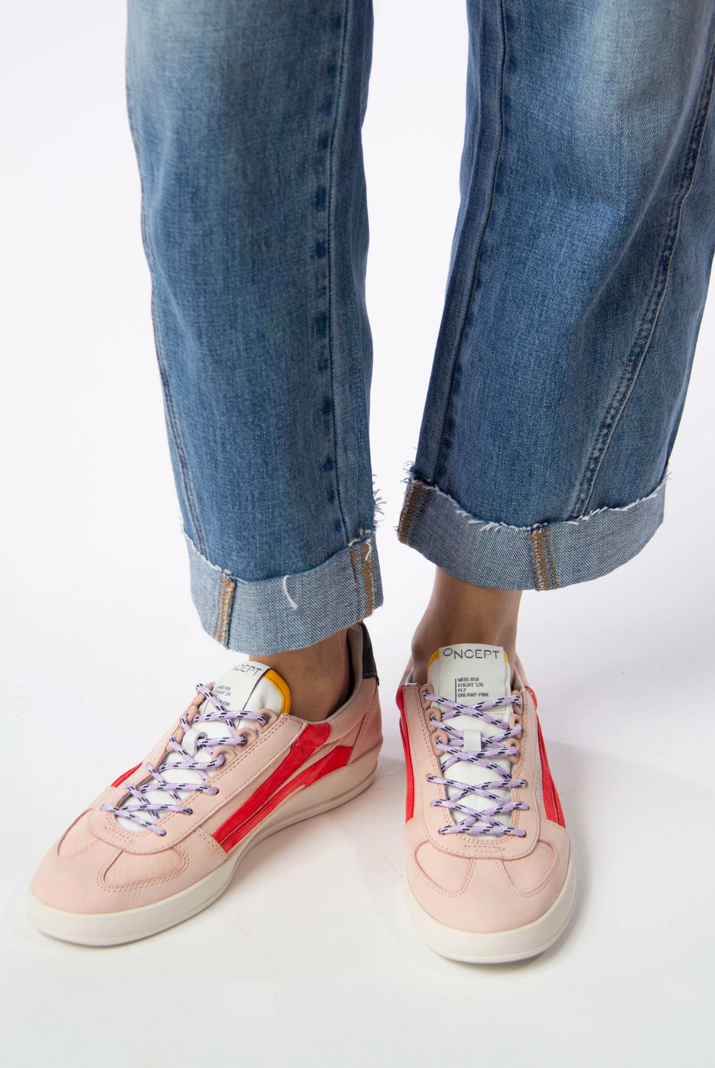 swatch_Dreamy Pink oncept fez sneaker