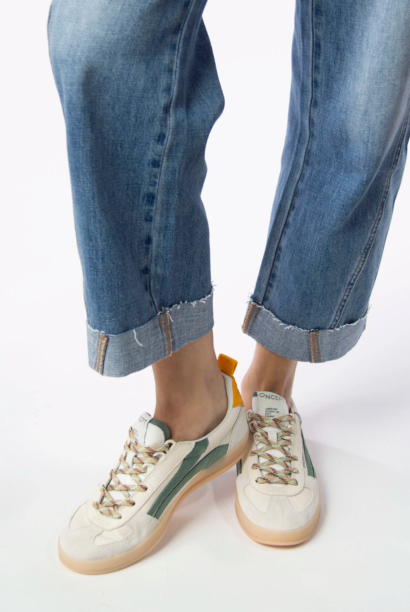 swatch_Agave oncept fez sneaker