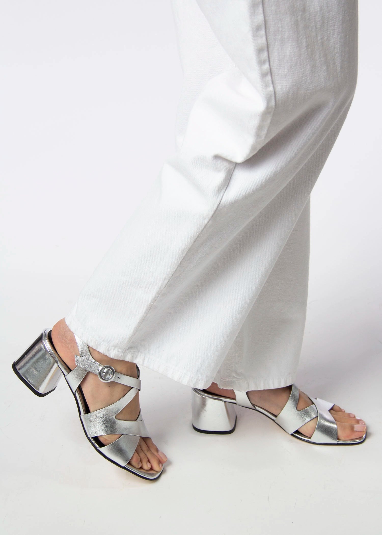 swatch_Silver Leather l'idea block heel sandal