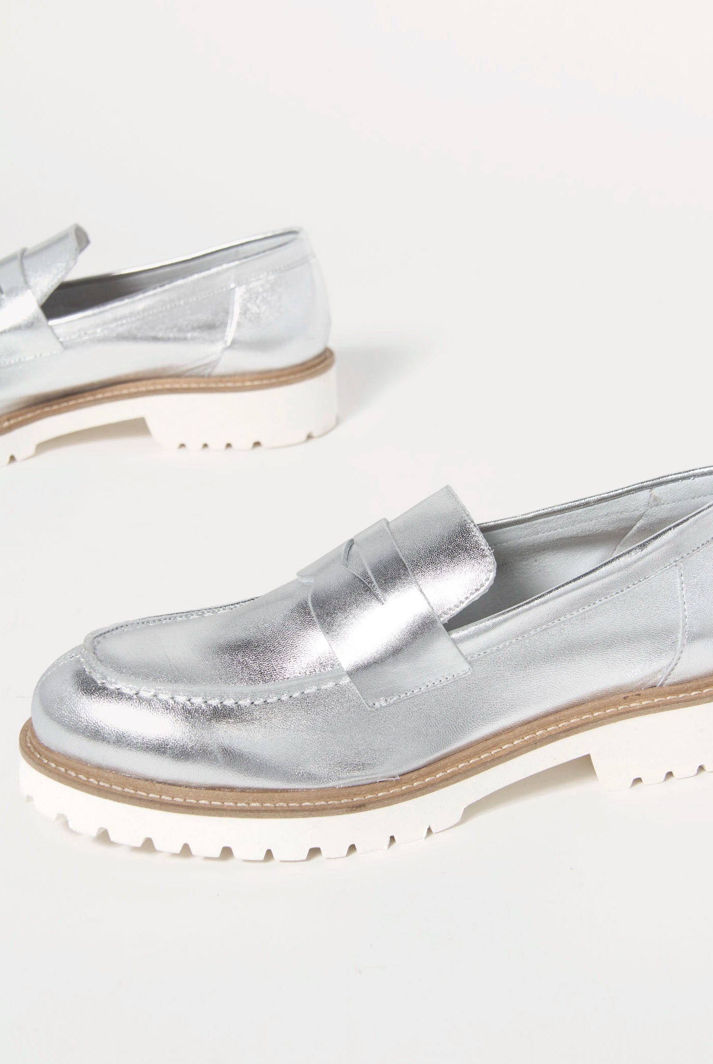 swatch_Silver Leather l'idea classic penny loafer