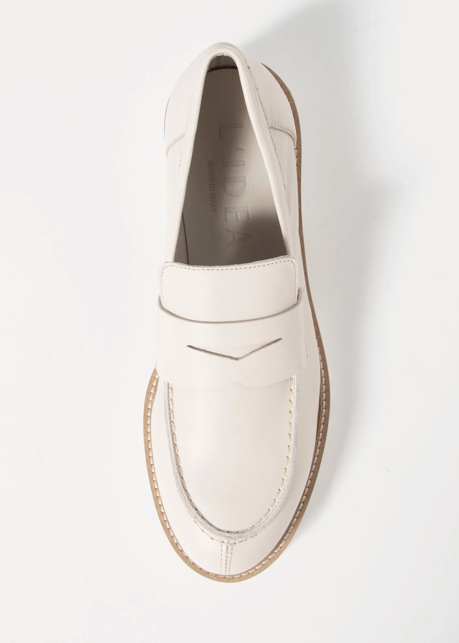 swatch_Ecru Leather l'idea classic penny loafer