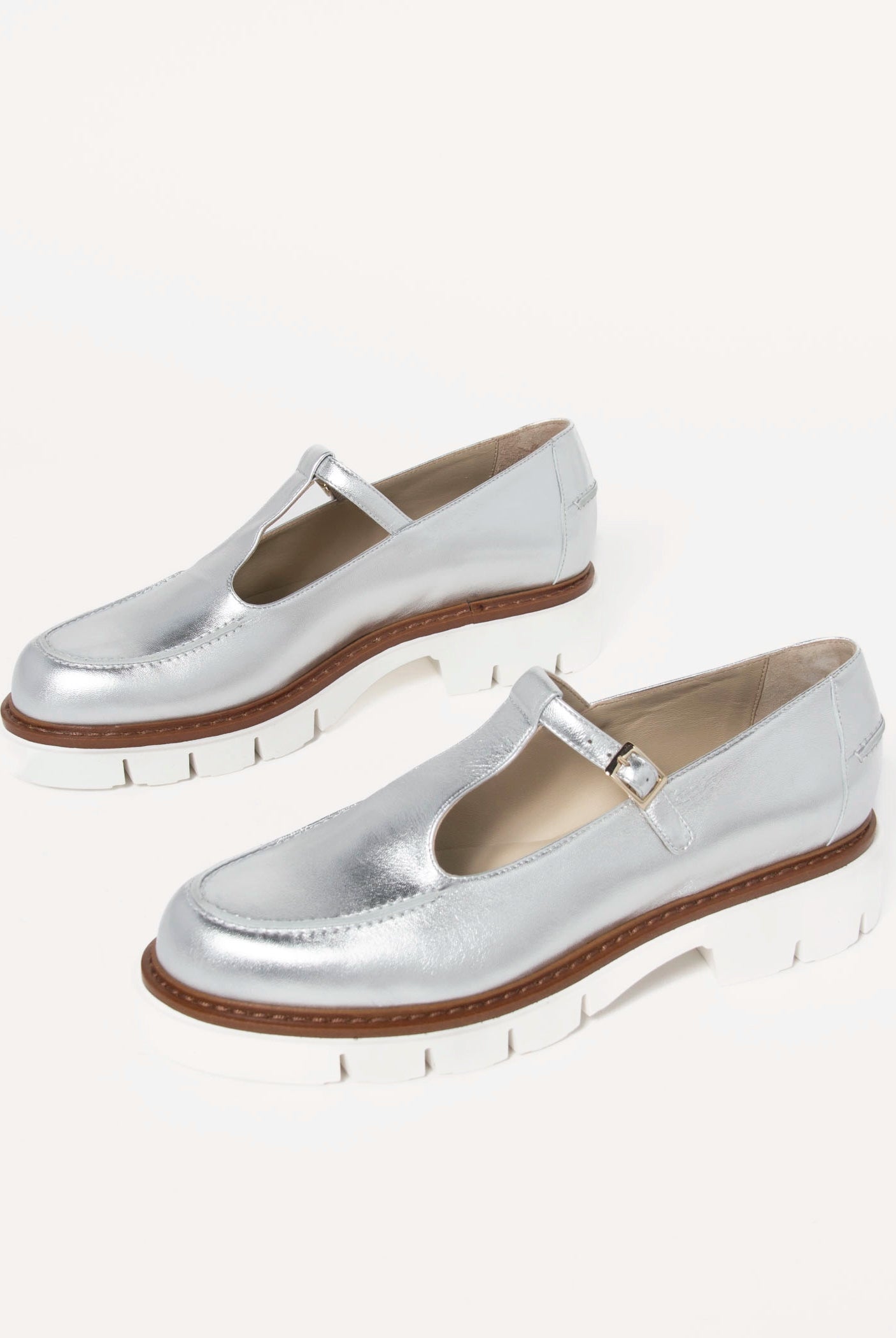 swatch_Silver Leather l'idea olga mary jane