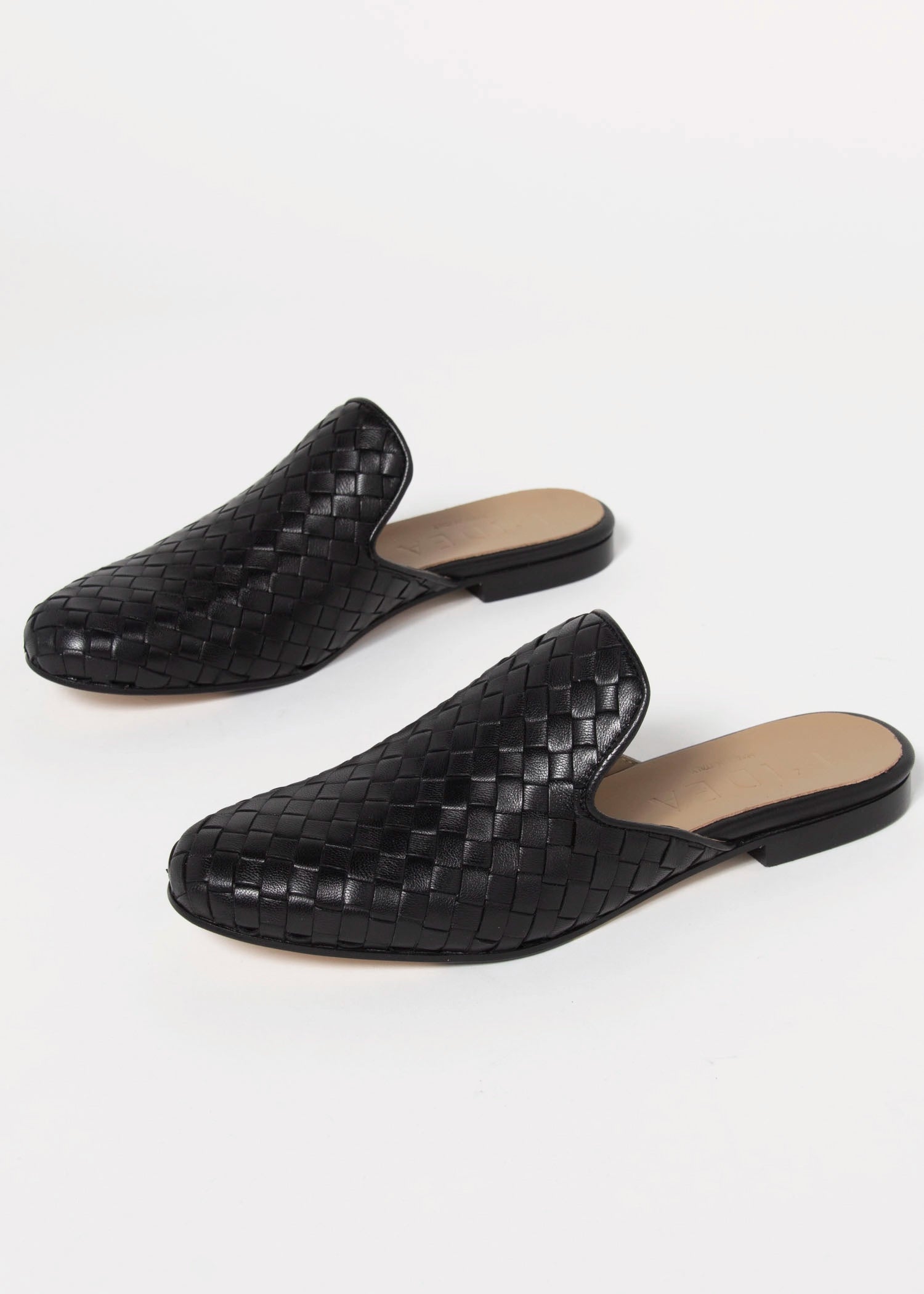swatch_Black Leather l'idea woven mule