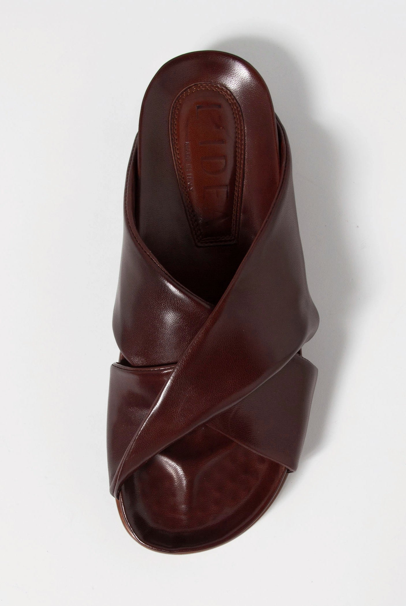 swatch_Cognac Leather l'idea twist leather sandal