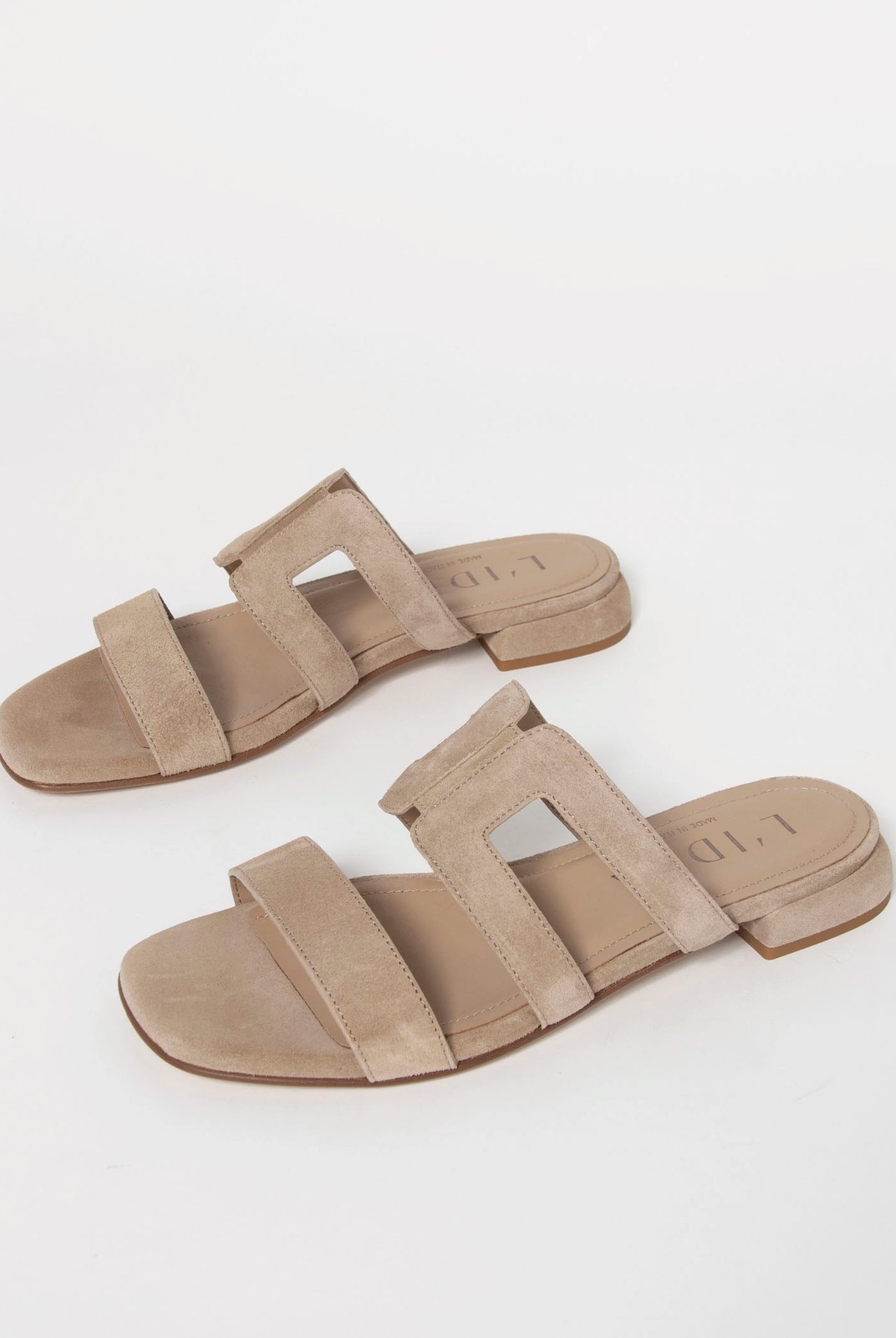 swatch_Sand Suede l'idea flat leather sandal