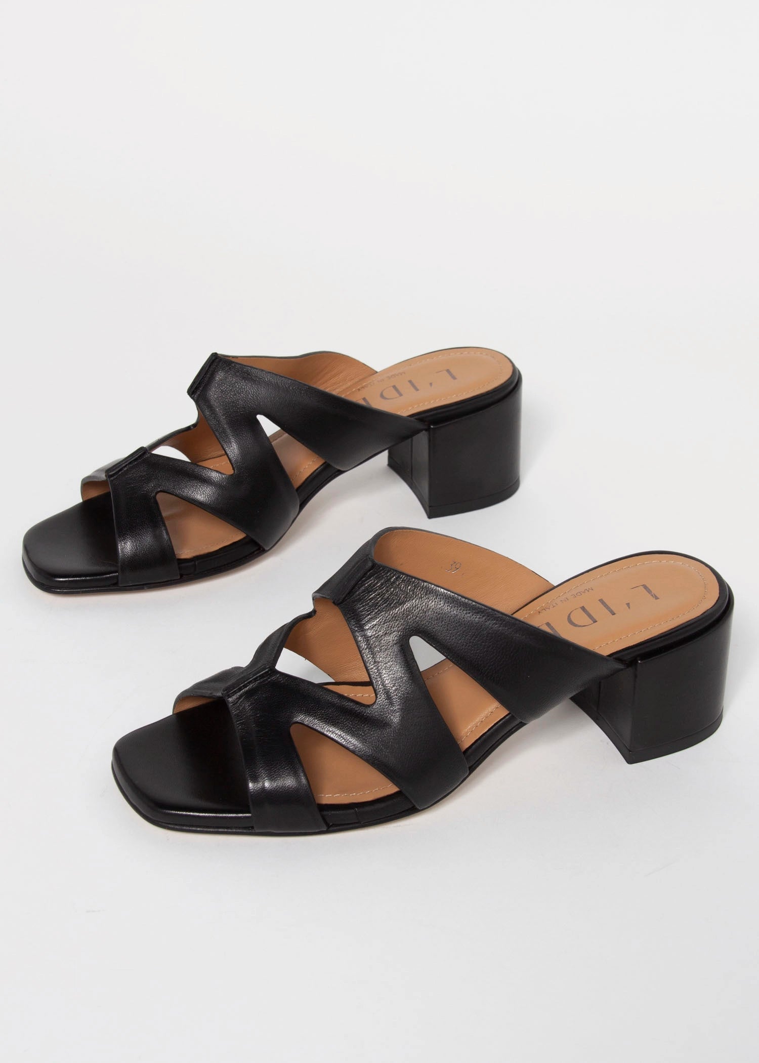 swatch_Black Leather block heel sandal