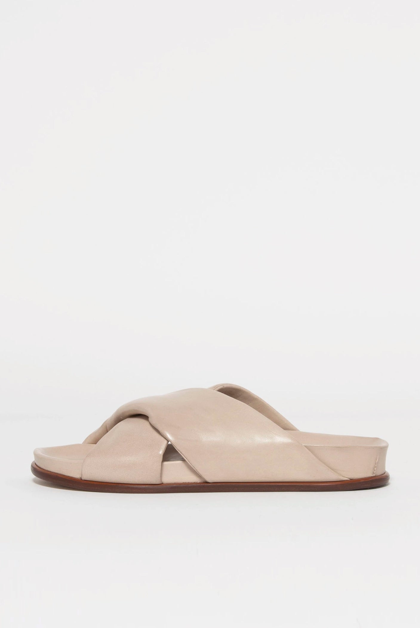 swatch_Beige Leather l'idea twist leather sandal