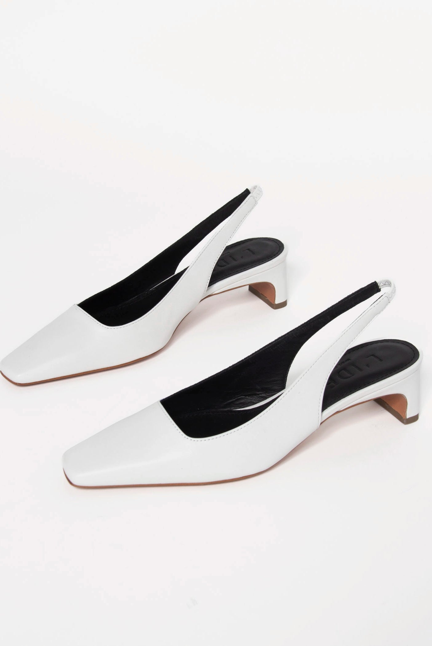 swatch_White Leather l'idea slingback pump