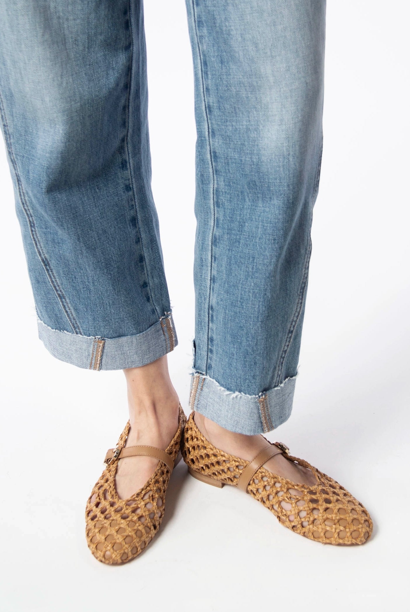 swatch_Natural Leather l'idea dolo woven mary jane