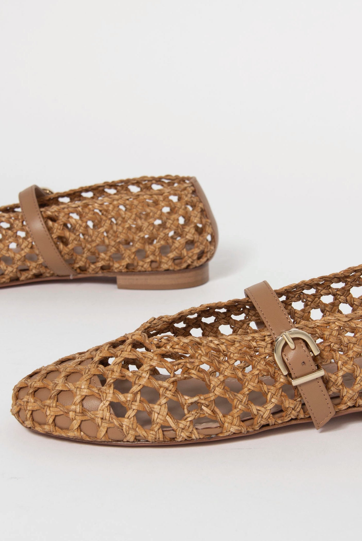 swatch_Natural Leather l'idea dolo woven mary jane